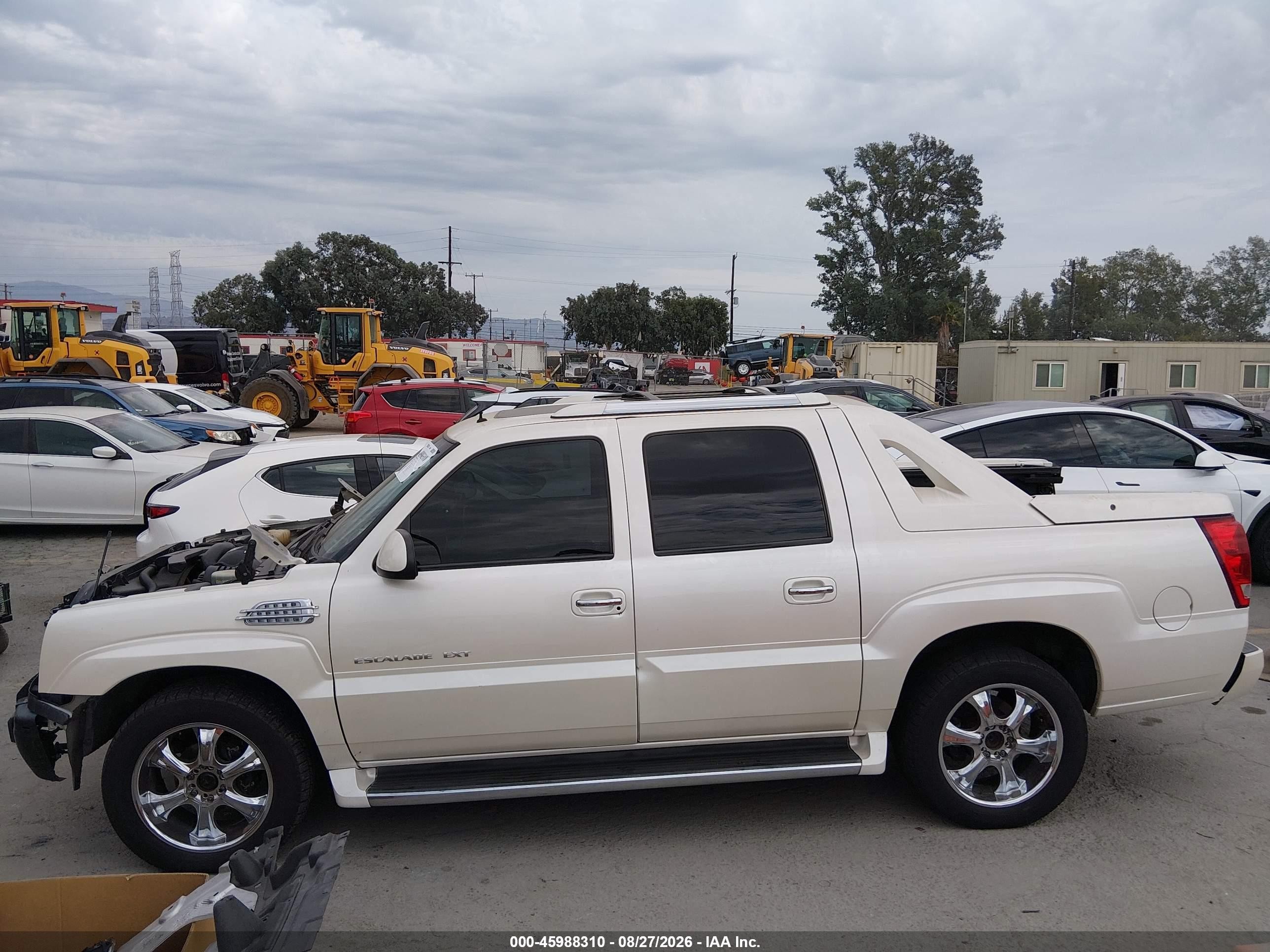 2002 Cadillac Escalade Ext Standard Cream vin: 3GYEK63N82G229237