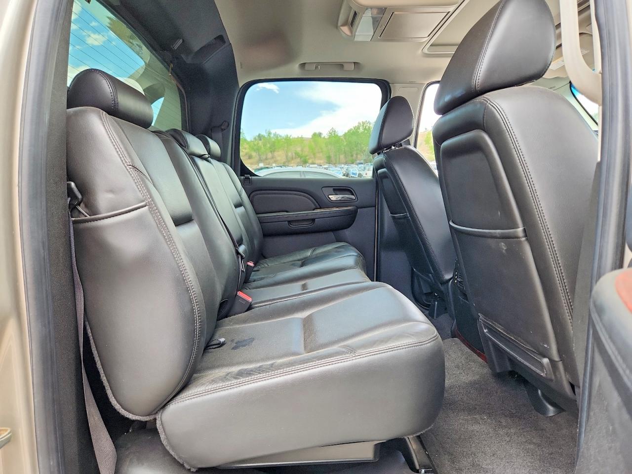 2009 Cadillac Escalade Ext Luxury Silver vin: 3GYFK22269G213696