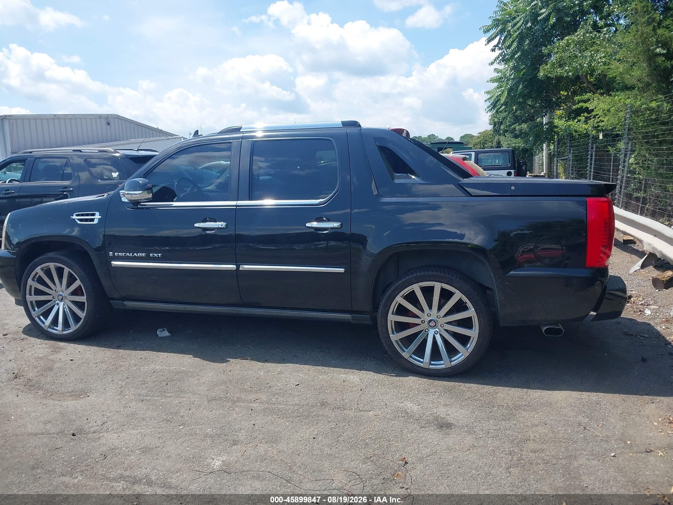 2007 Cadillac Escalade Ext   Black vin: 3GYFK62827G250432