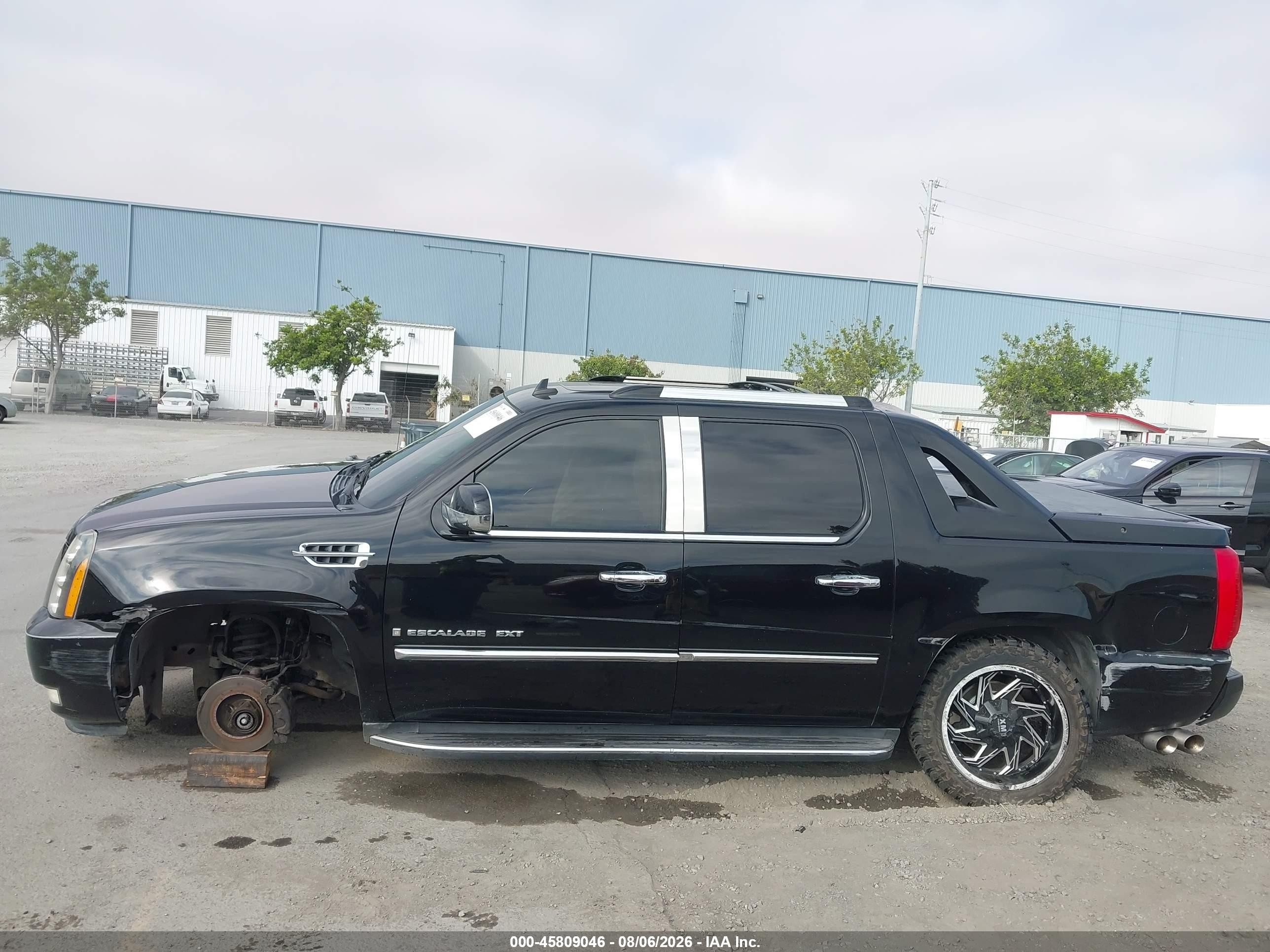 2007 Cadillac Escalade Ext   Black vin: 3GYFK62837G197353