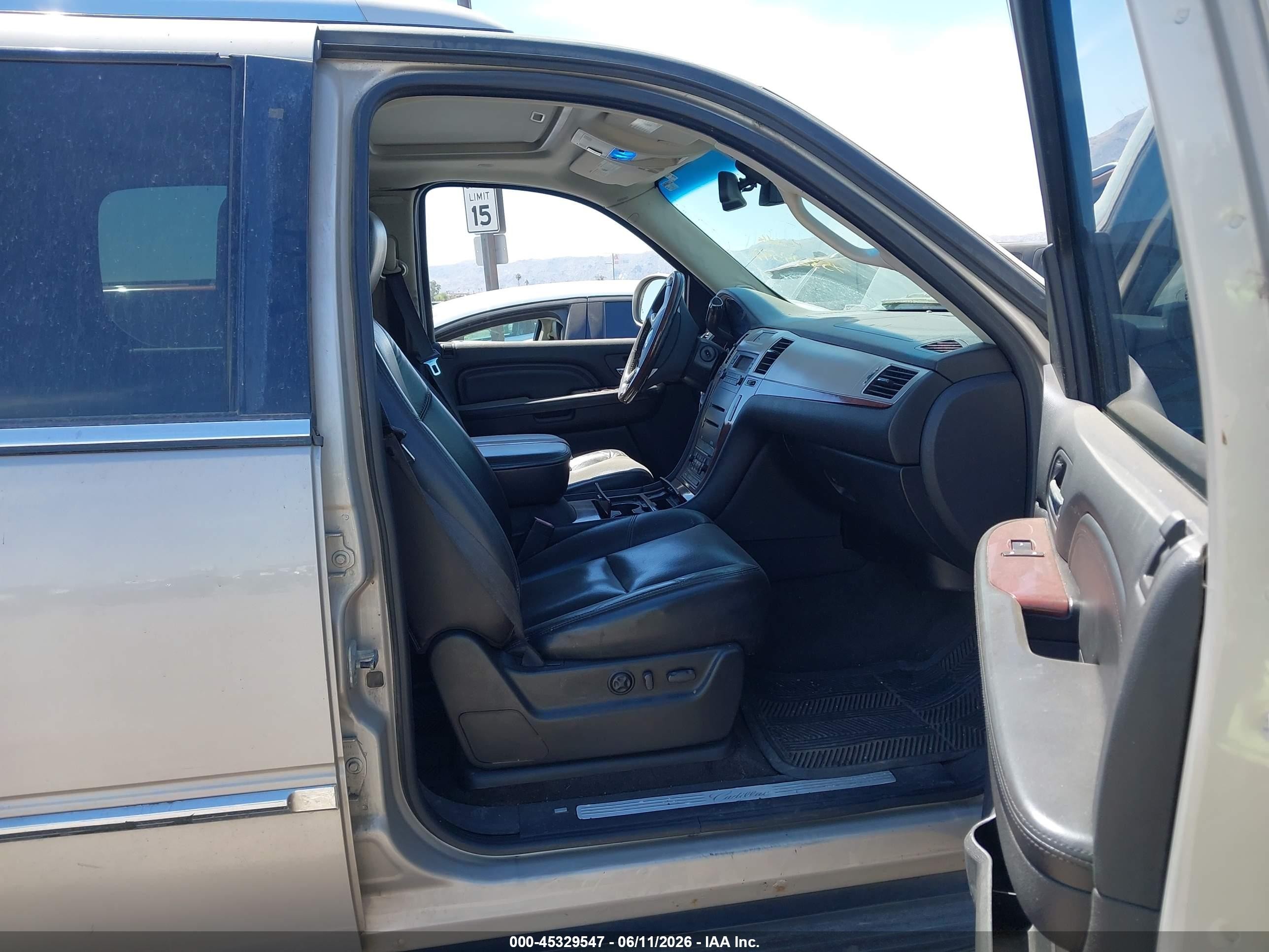 2007 Cadillac Escalade Ext   Tan vin: 3GYFK62867G294577