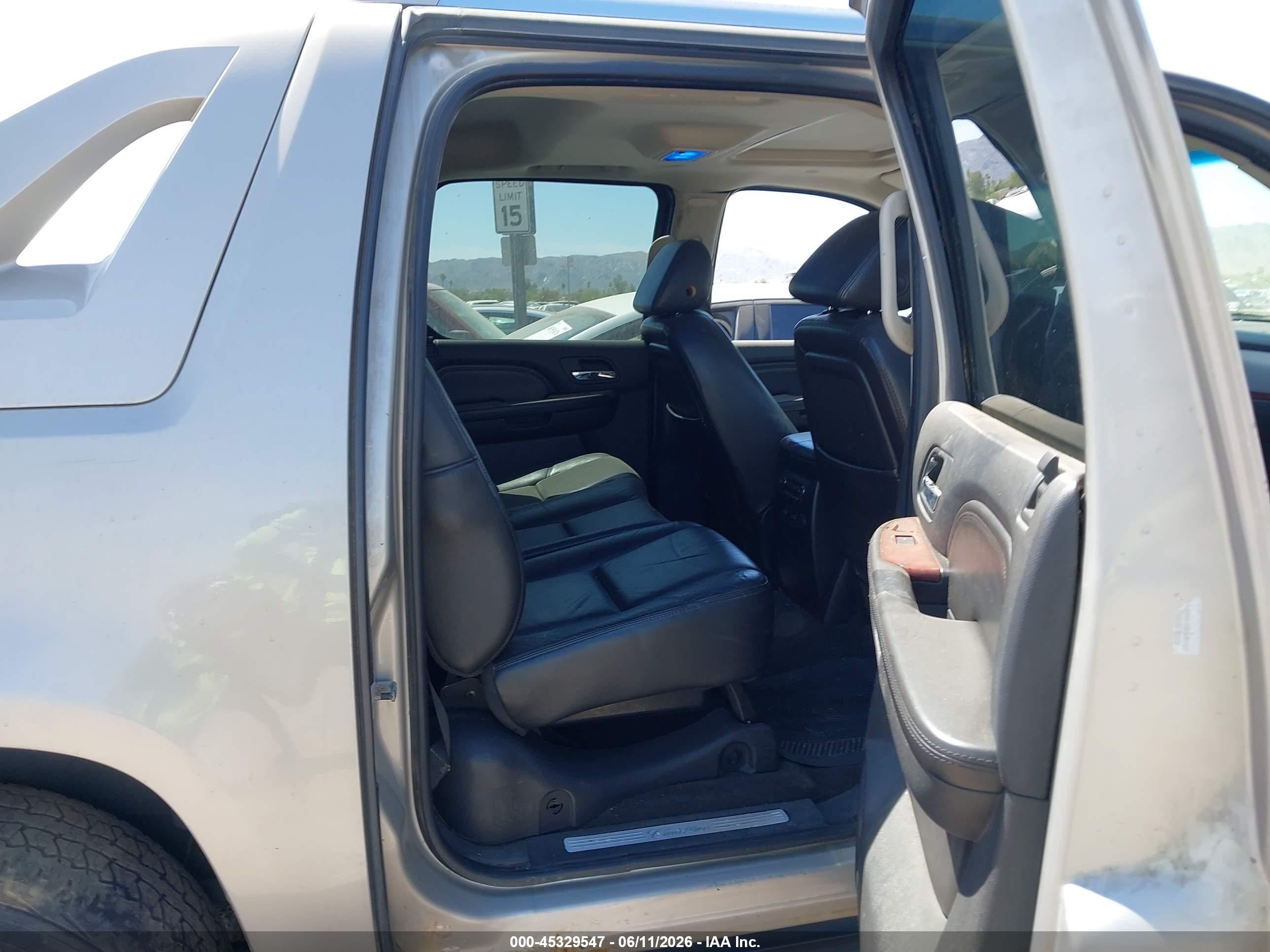 2007 Cadillac Escalade Ext   Tan vin: 3GYFK62867G294577