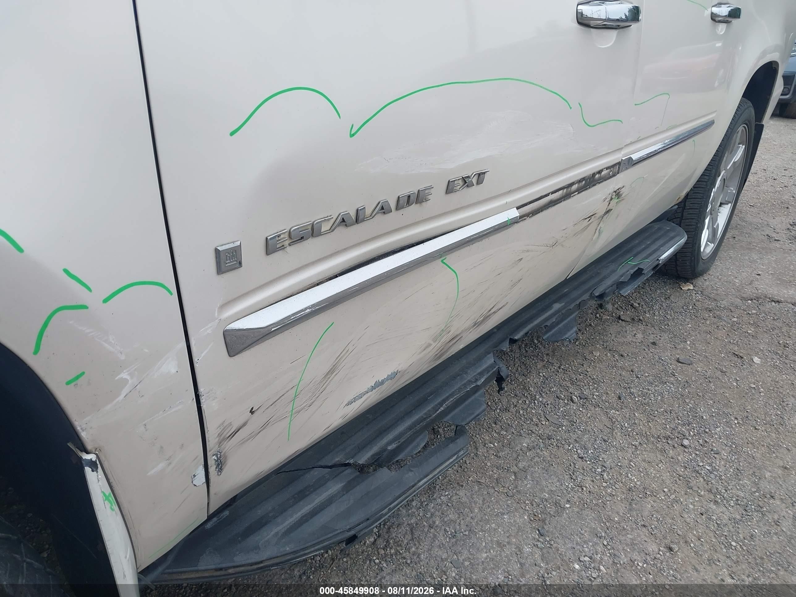 2007 Cadillac Escalade Ext   Cream vin: 3GYFK628X7G270217