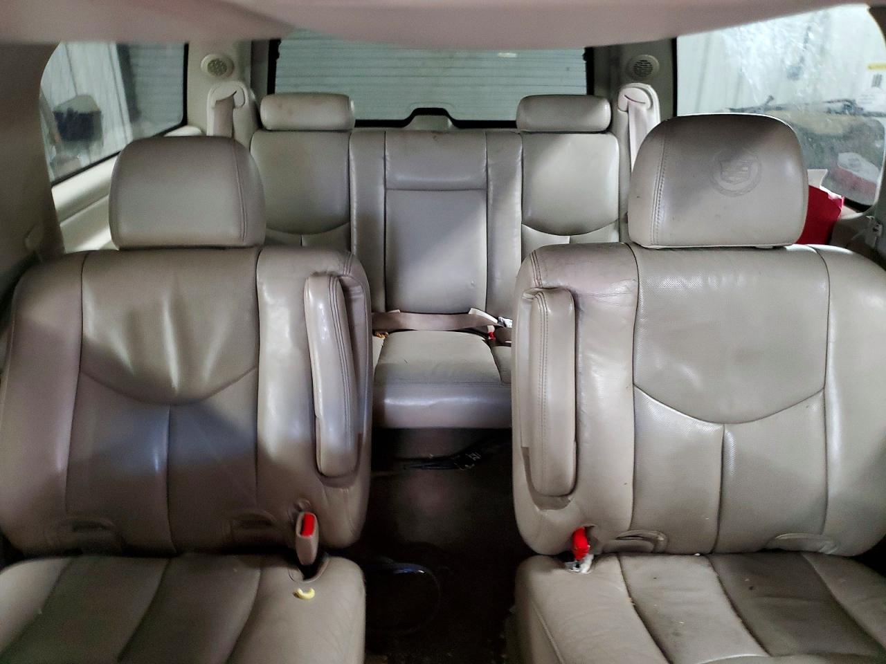 2005 Cadillac Escalade Esv White vin: 3GYFK66N05G214736
