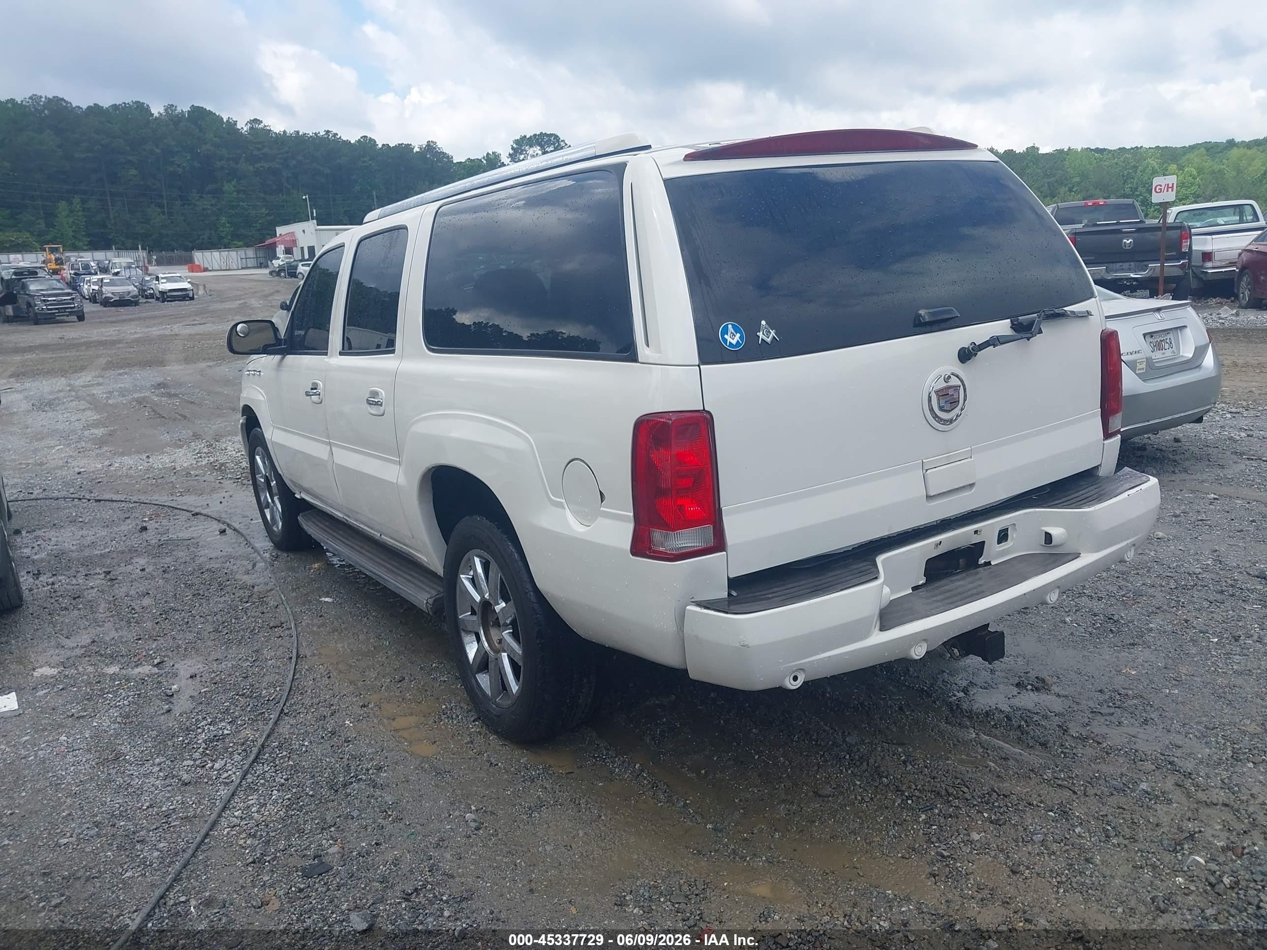 2005 Cadillac Escalade Esv Platinum Edition White vin: 3GYFK66N05G244755