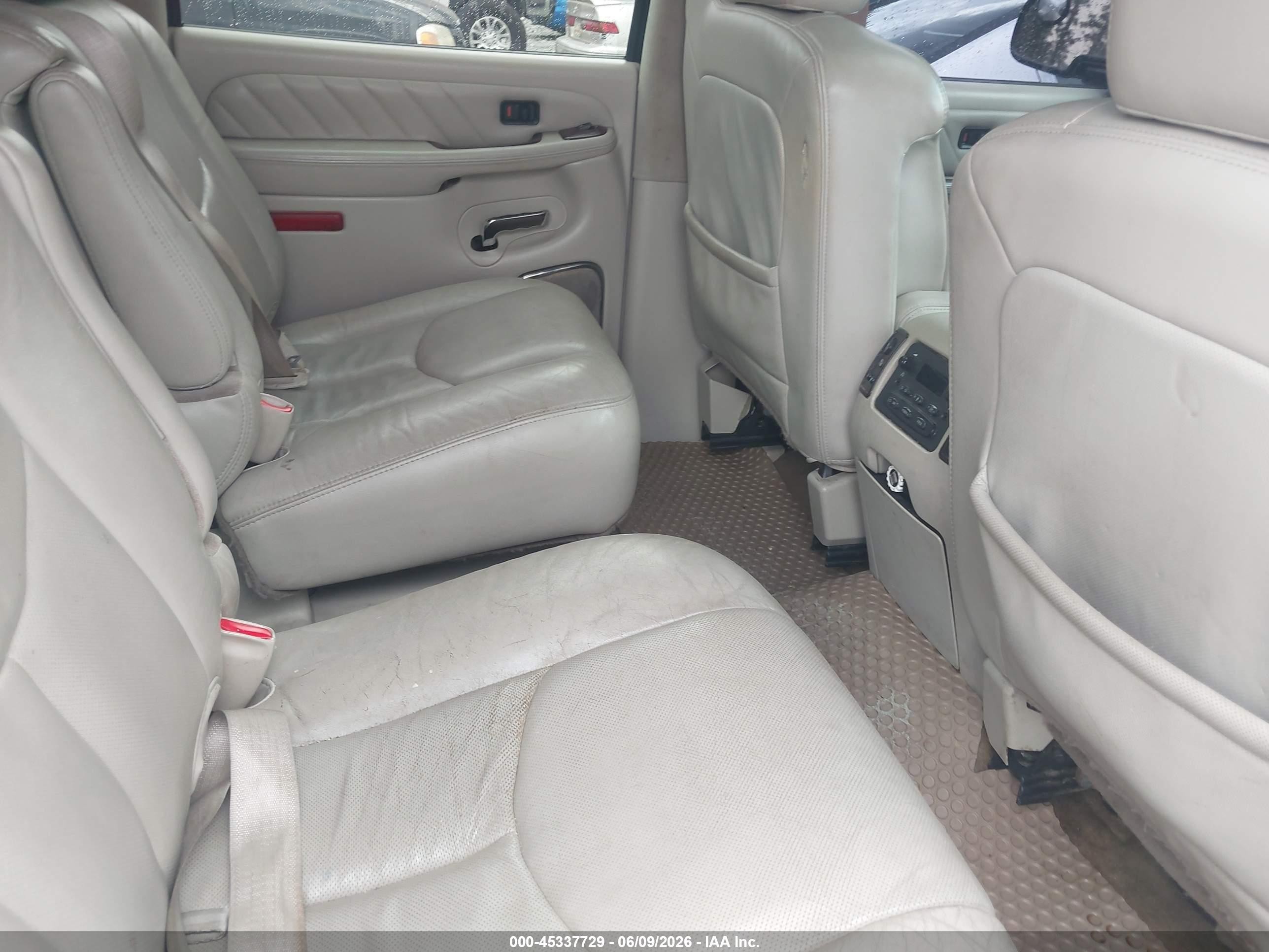 2005 Cadillac Escalade Esv Platinum Edition White vin: 3GYFK66N05G244755