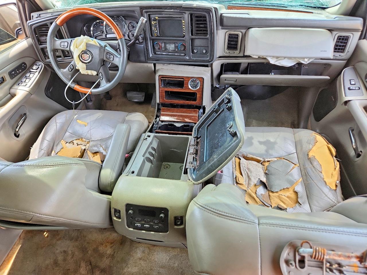 2004 Cadillac Escalade Esv Gold vin: 3GYFK66N14G213240