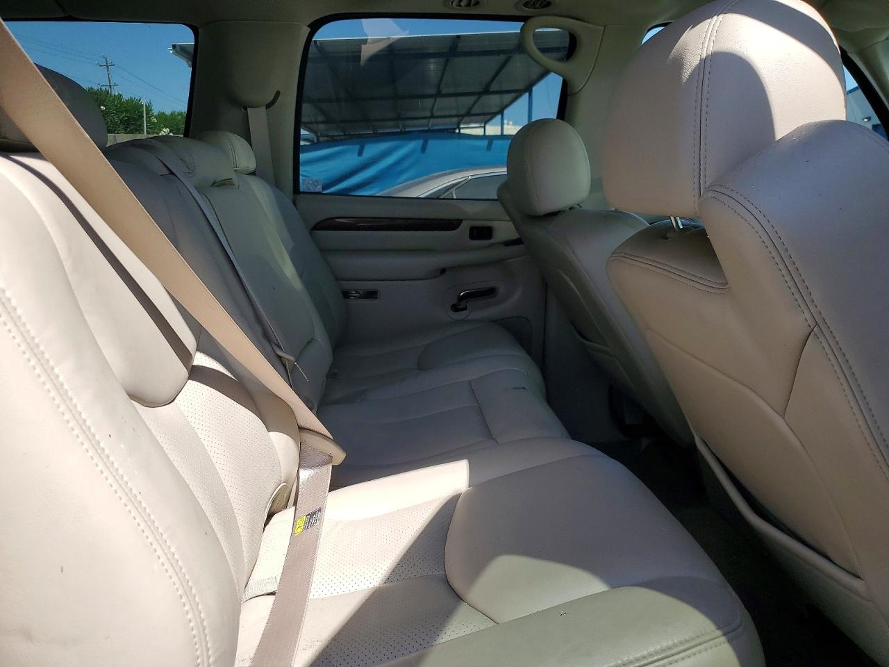 2004 Cadillac Escalade Esv White vin: 3GYFK66N24G156109