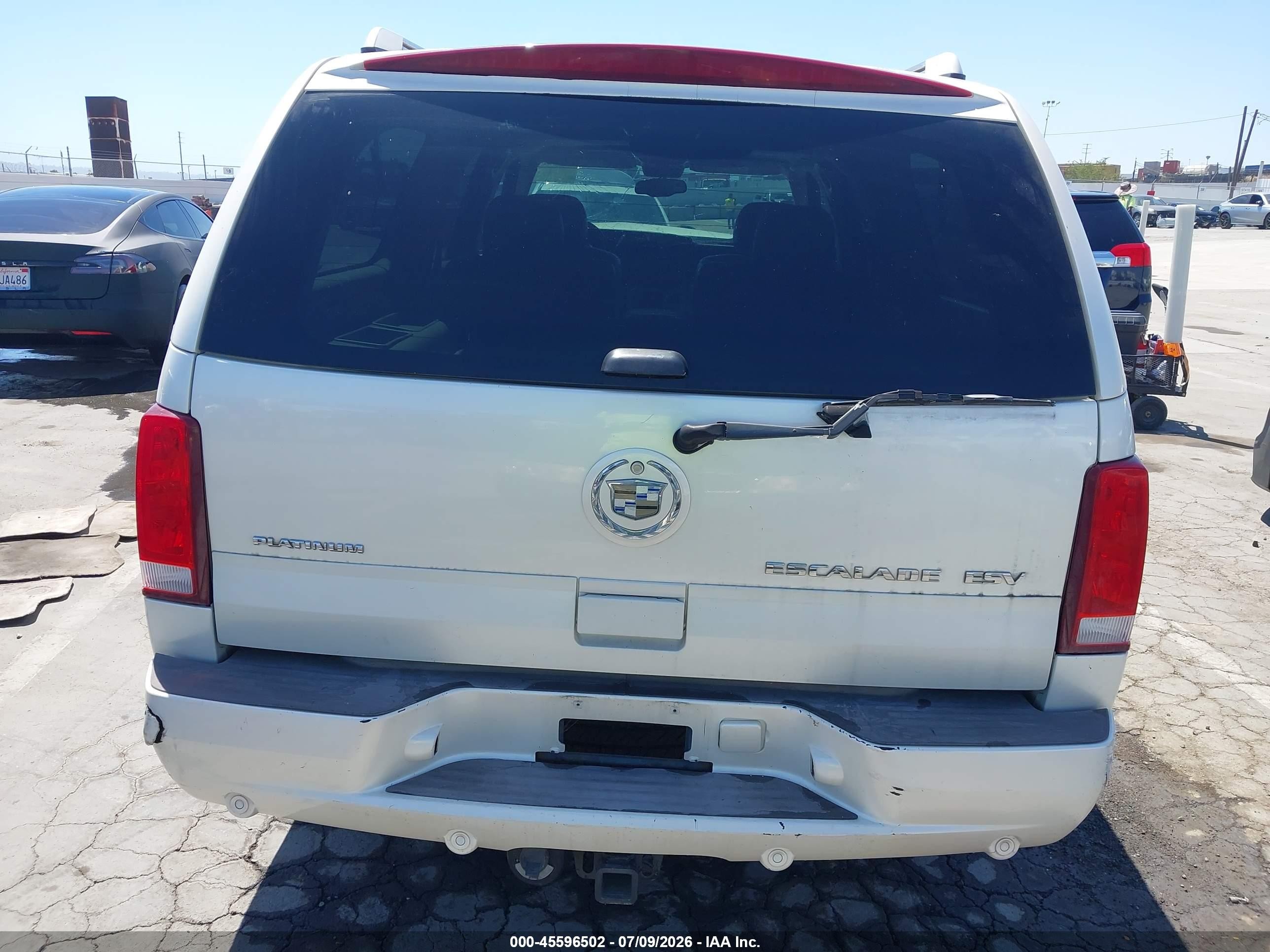 2004 Cadillac Escalade Esv Platinum Edition White vin: 3GYFK66N34G340040