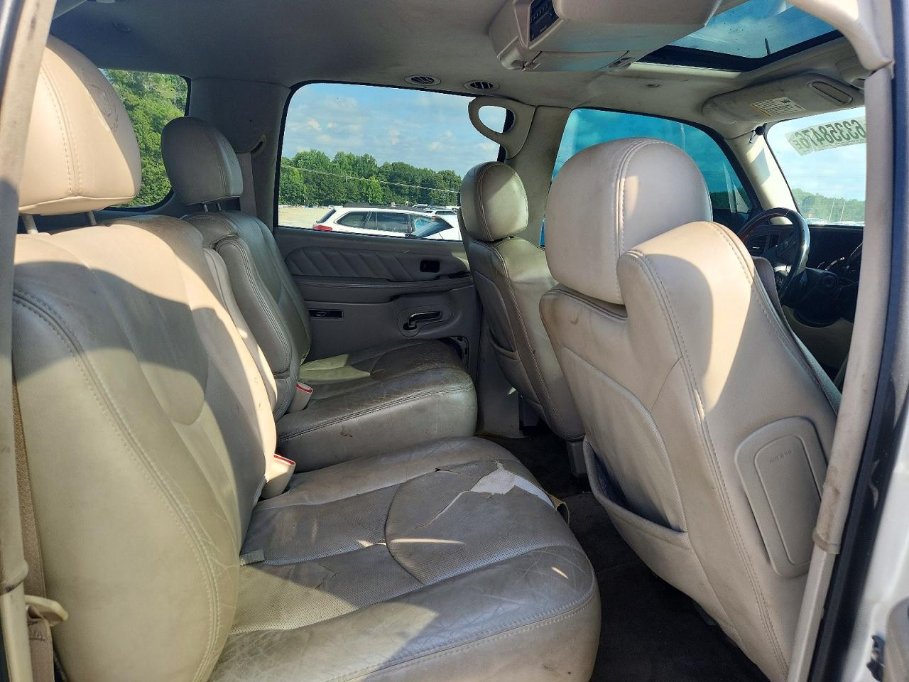 2005 Cadillac Escalade Esv White vin: 3GYFK66N35G144035