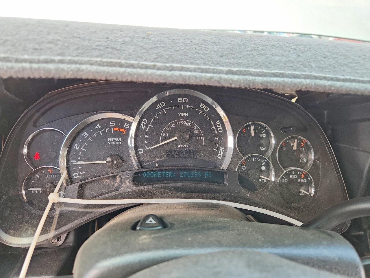 2005 Cadillac Uk Silver vin: 3GYFK66N45G119192