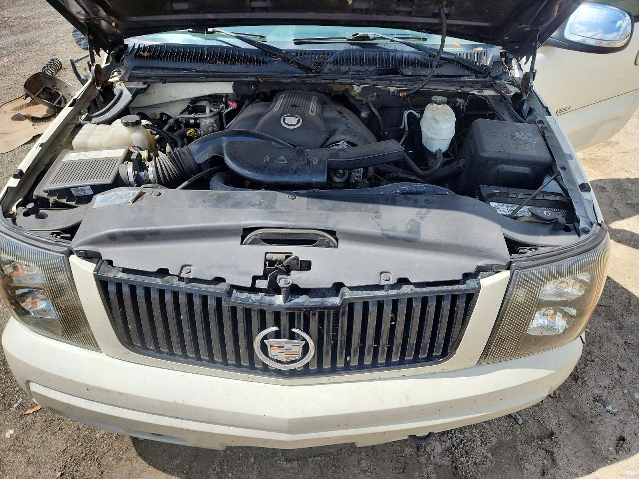 2005 Cadillac Escalade Esv White vin: 3GYFK66N45G204498