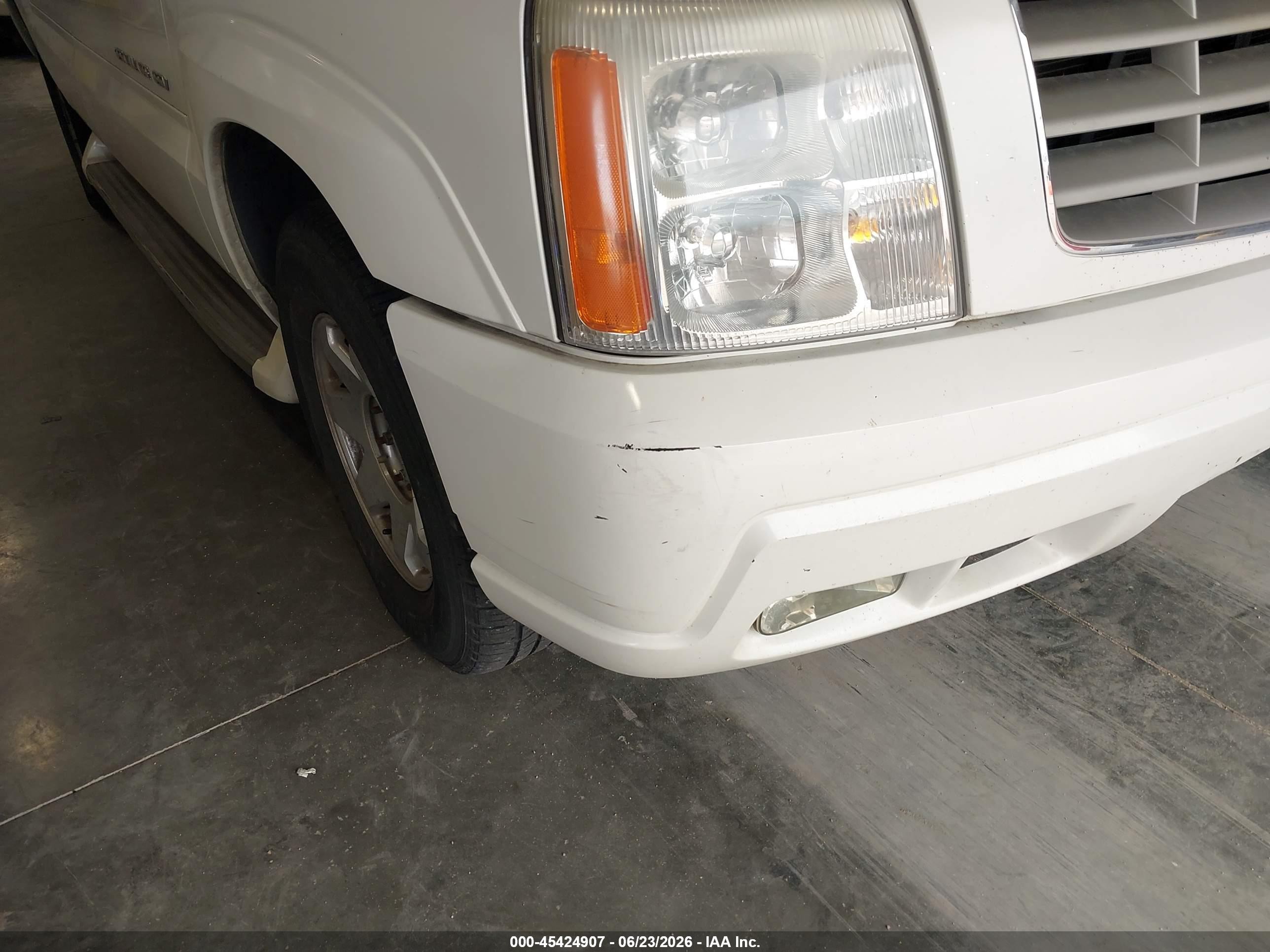 2005 Cadillac Escalade Esv Standard Белый vin: 3GYFK66N45G240112