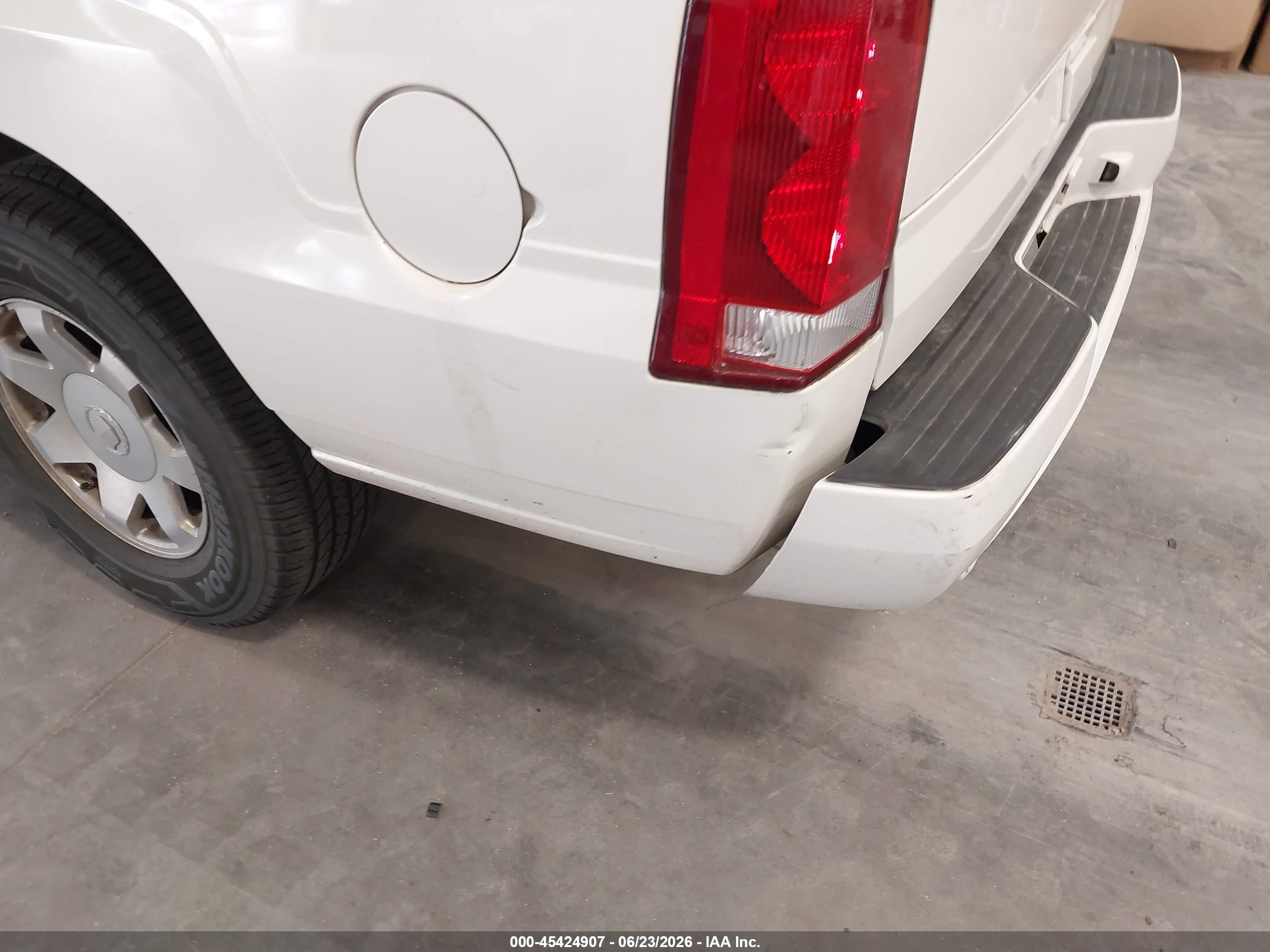 2005 Cadillac Escalade Esv Standard Белый vin: 3GYFK66N45G240112