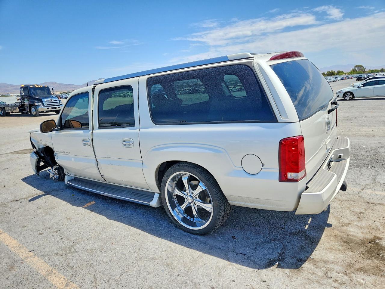 2003 Cadillac Escalade Esv White vin: 3GYFK66N53G317972