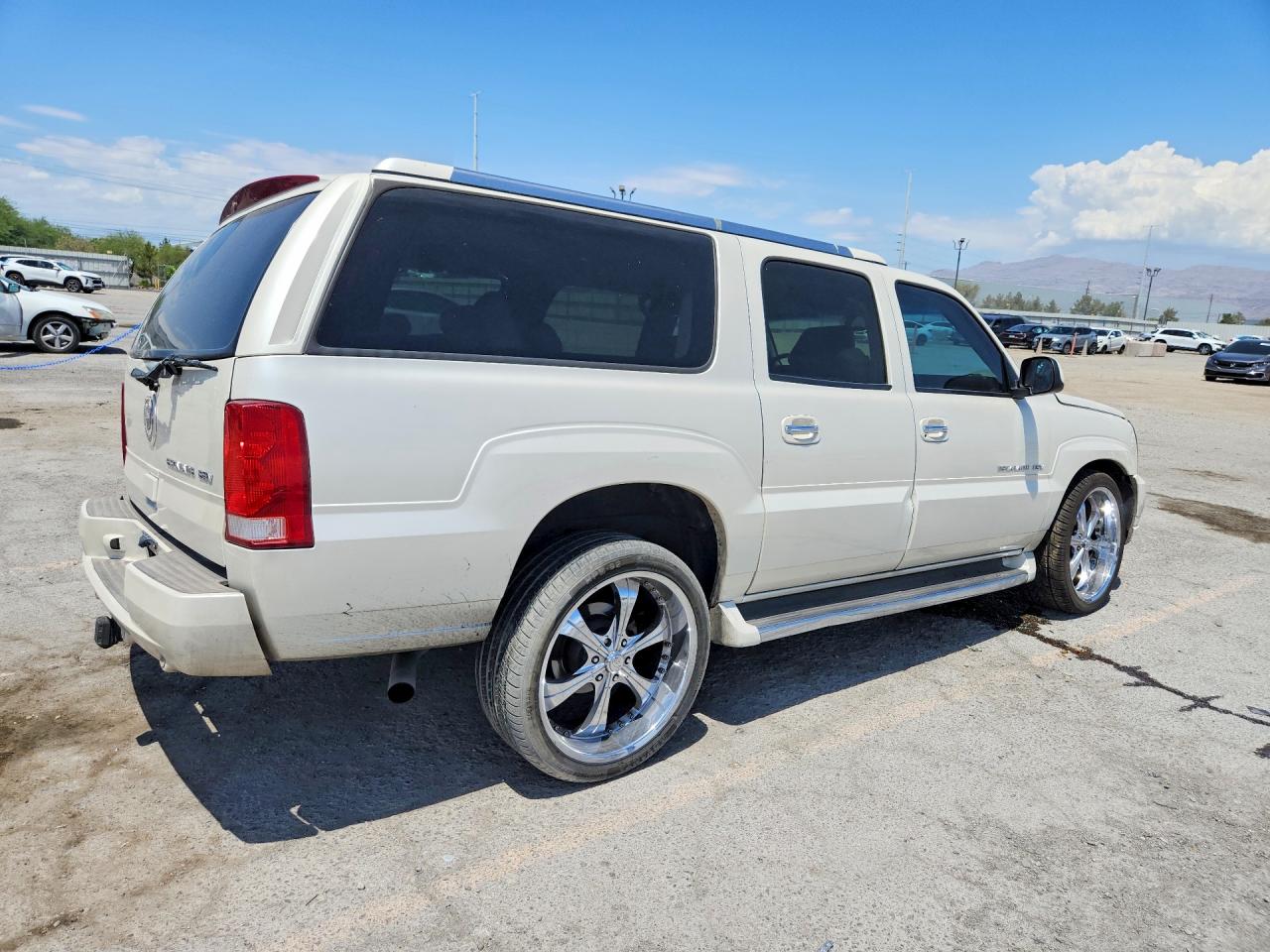 2003 Cadillac Escalade Esv White vin: 3GYFK66N53G317972