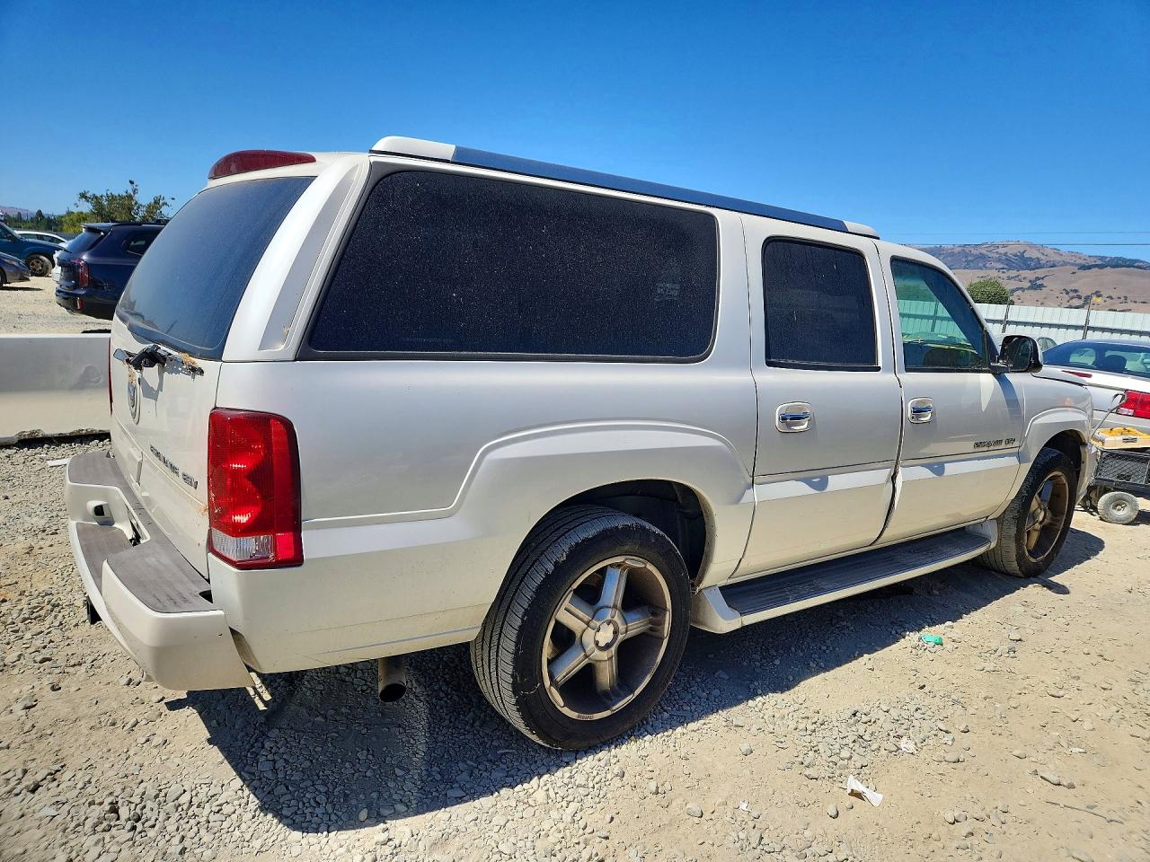 2003 Cadillac Escalade Esv White vin: 3GYFK66N73G259749