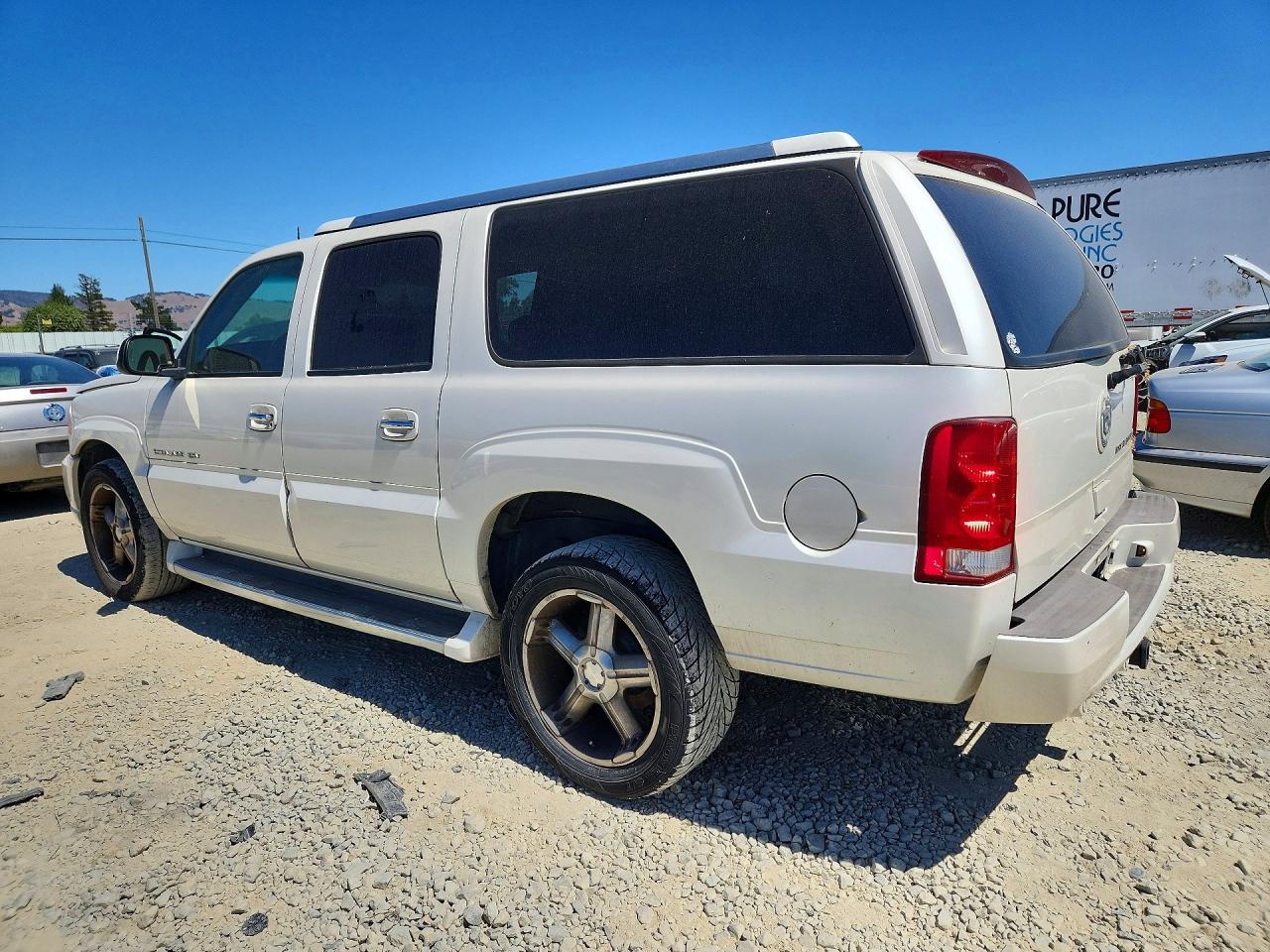 2003 Cadillac Escalade Esv White vin: 3GYFK66N73G259749