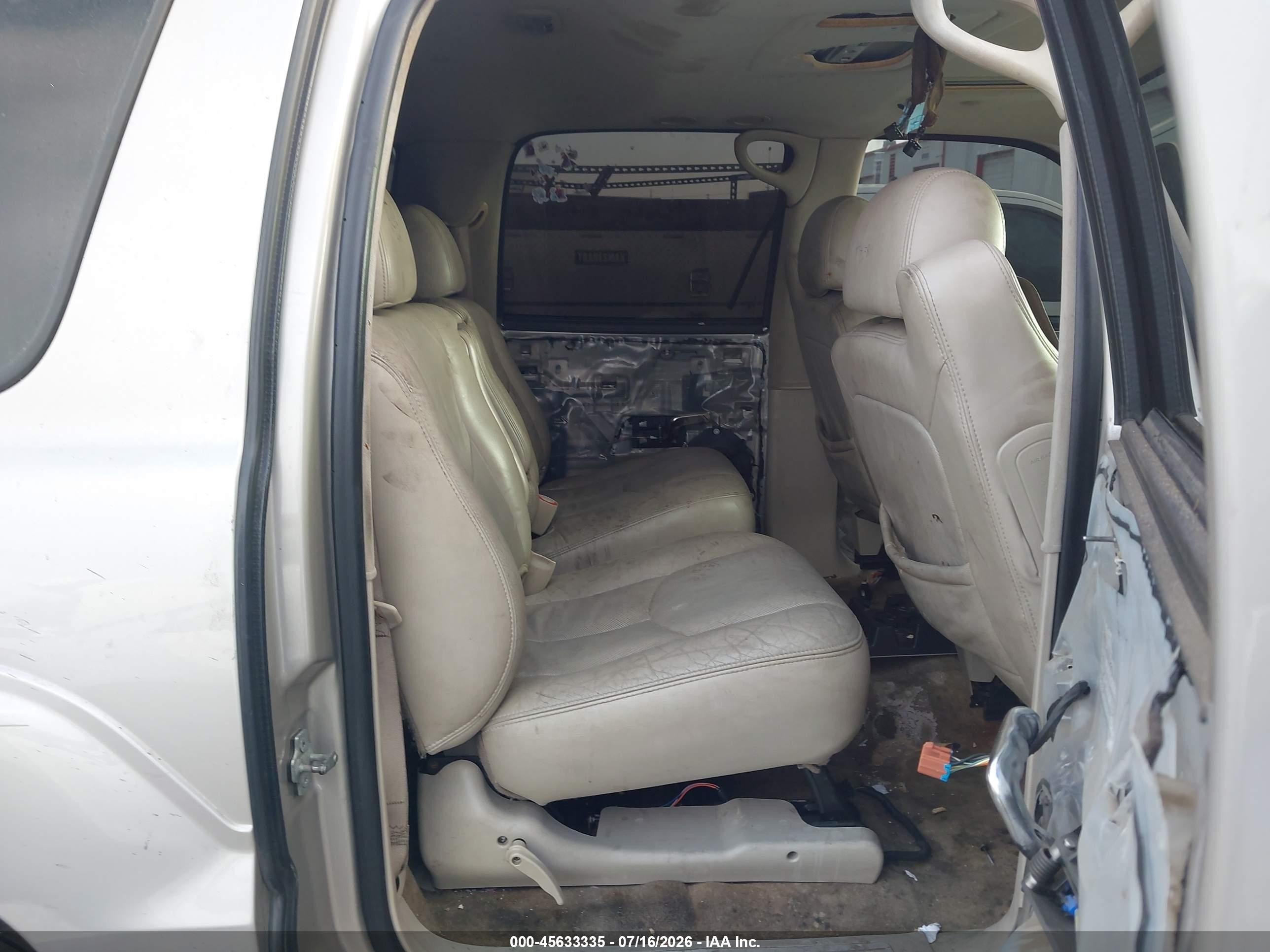 2005 Cadillac Escalade Esv Platinum Edition Champagne vin: 3GYFK66N75G215284