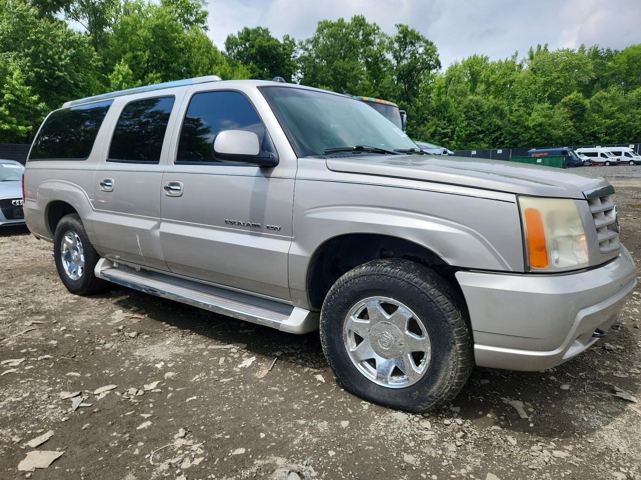 2005 Cadillac Escalade Esv Beige vin: 3GYFK66N85G197278