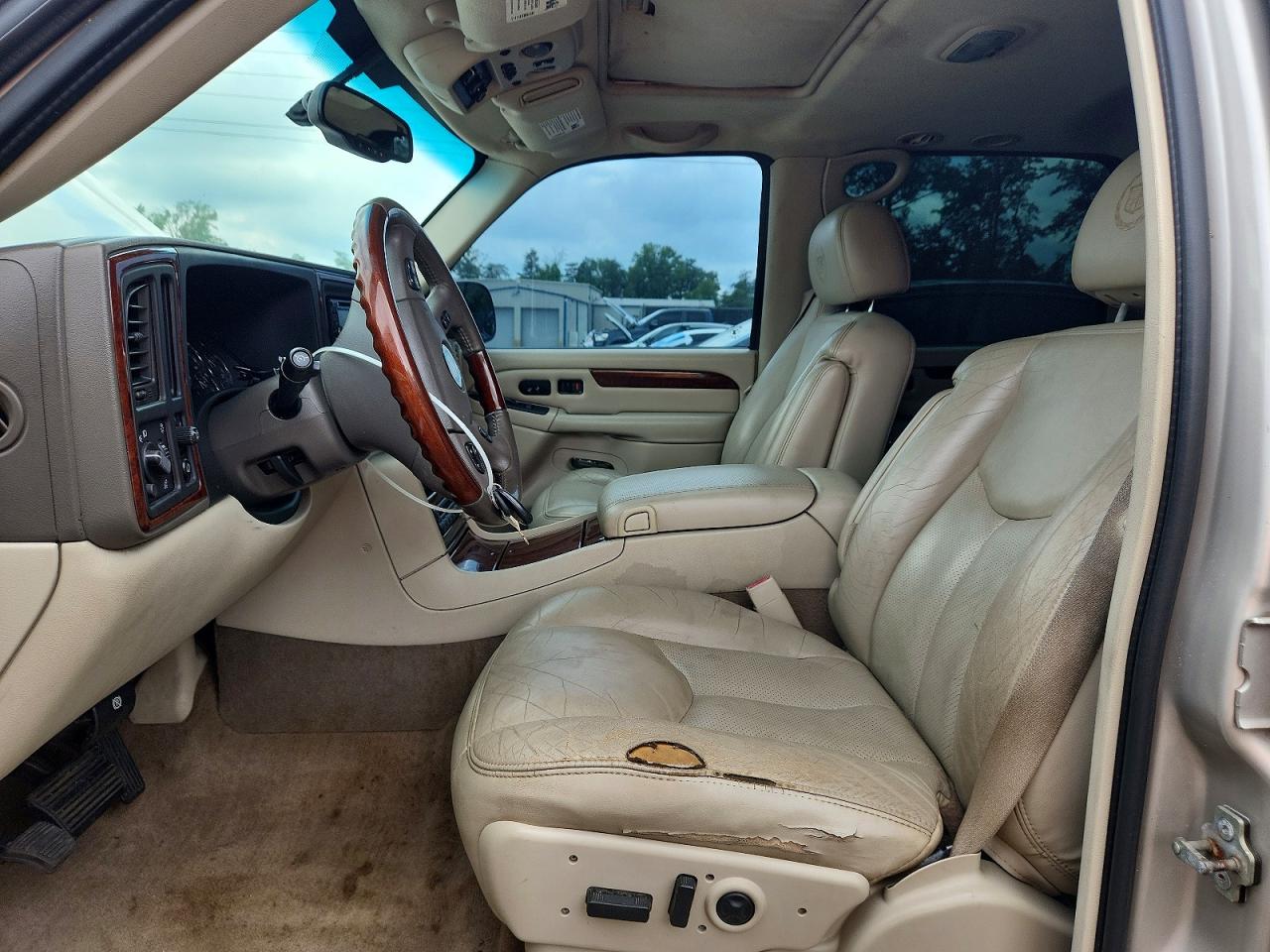 2005 Cadillac Escalade Esv Beige vin: 3GYFK66N85G197278