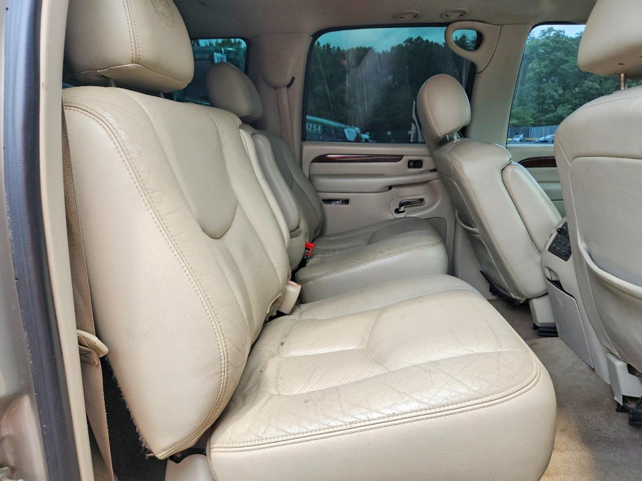 2005 Cadillac Escalade Esv Beige vin: 3GYFK66N85G197278