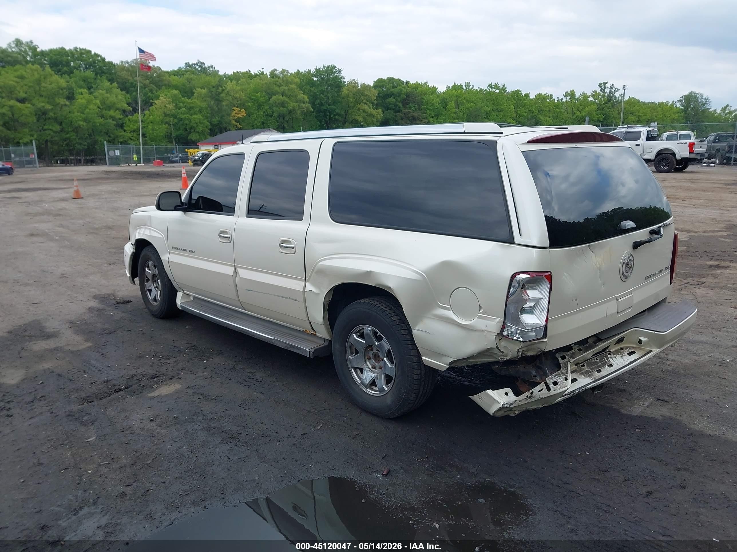 2005 Cadillac Escalade Esv Standard White vin: 3GYFK66N85G260184