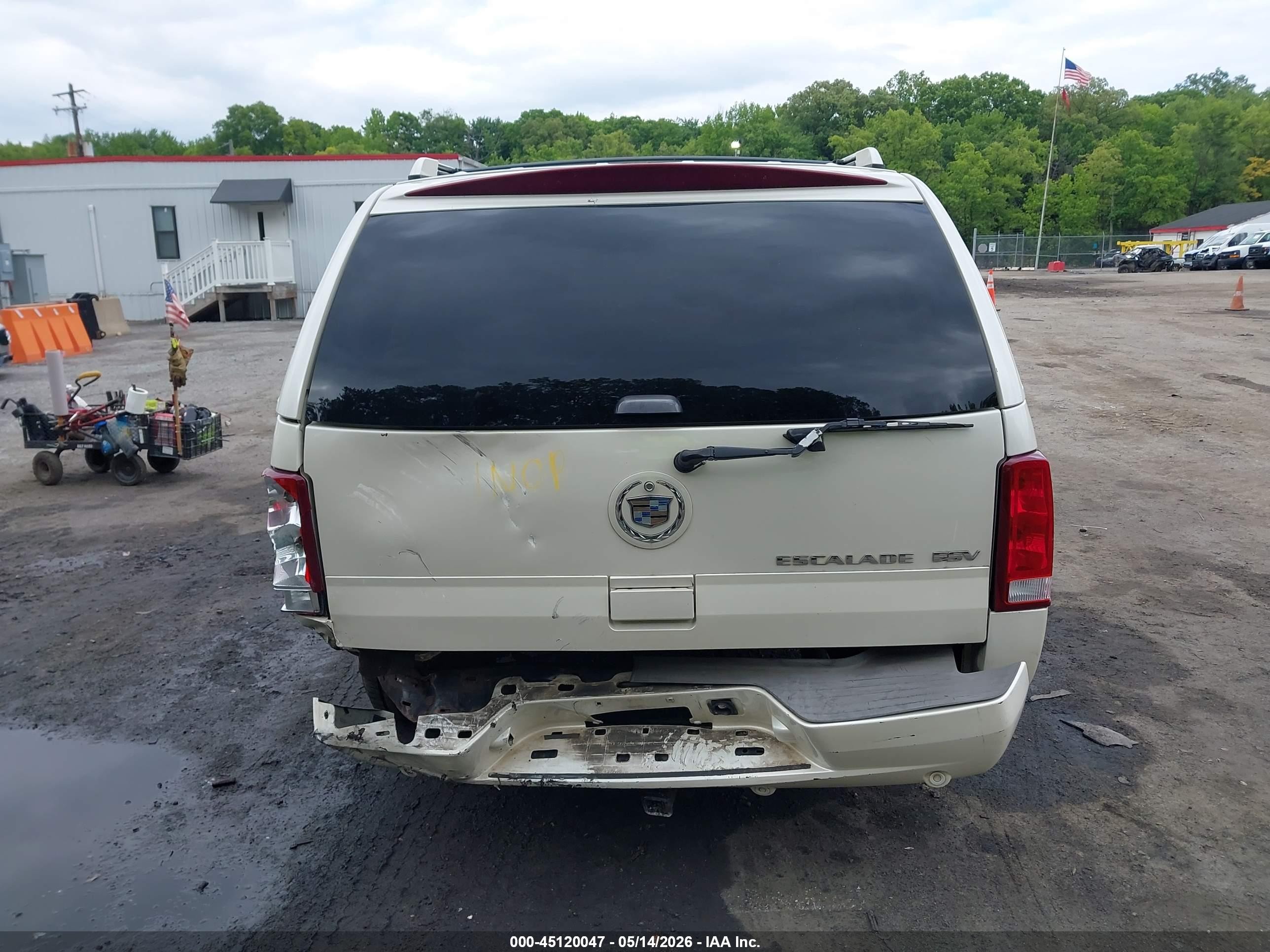 2005 Cadillac Escalade Esv Standard White vin: 3GYFK66N85G260184