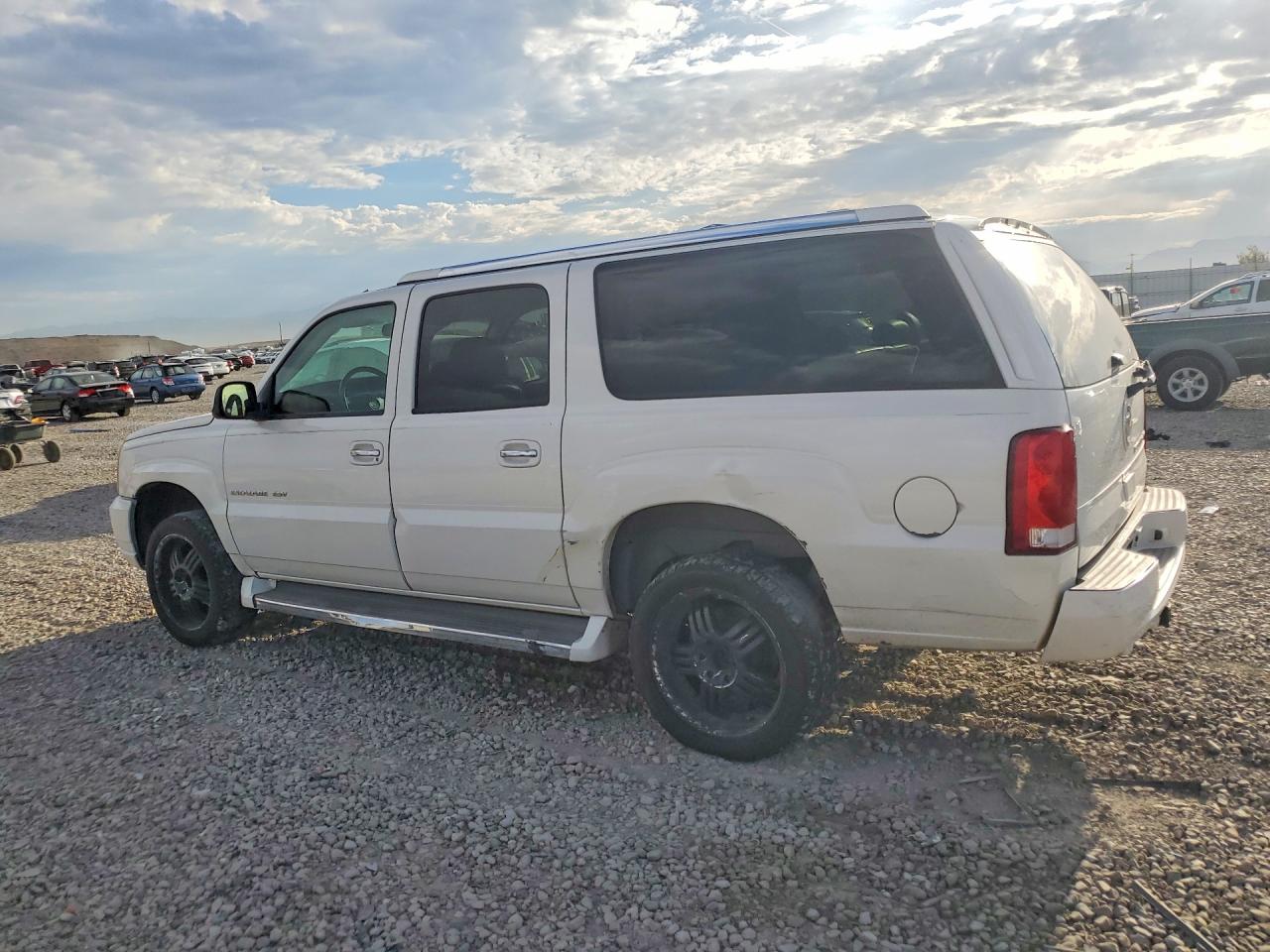 2005 Cadillac Escalade Esv White vin: 3GYFK66N95G215724