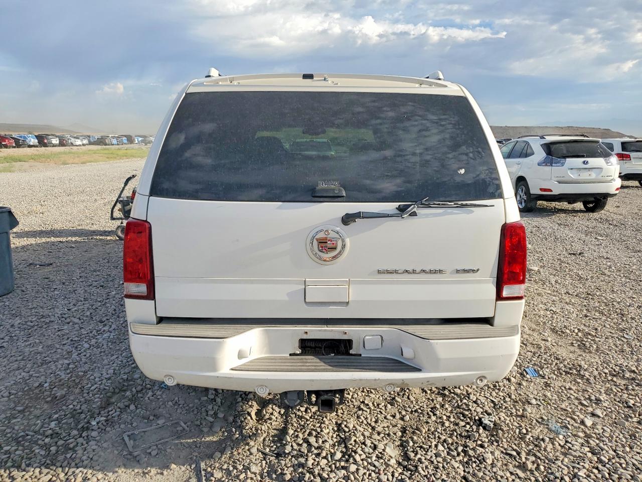 2005 Cadillac Escalade Esv White vin: 3GYFK66N95G215724