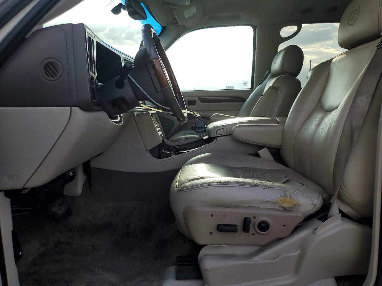 2005 Cadillac Escalade Esv White vin: 3GYFK66N95G215724