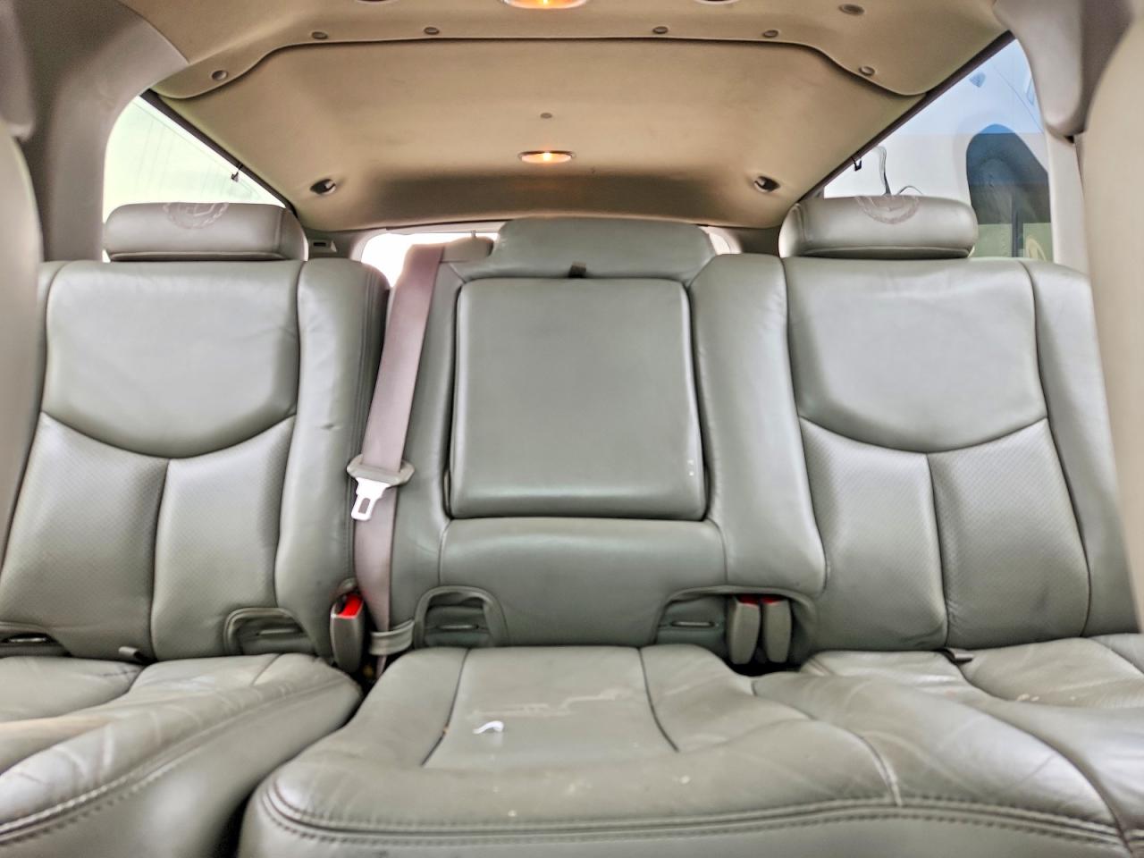 2006 Cadillac Escalade Esv Black vin: 3GYFK66N96G212470