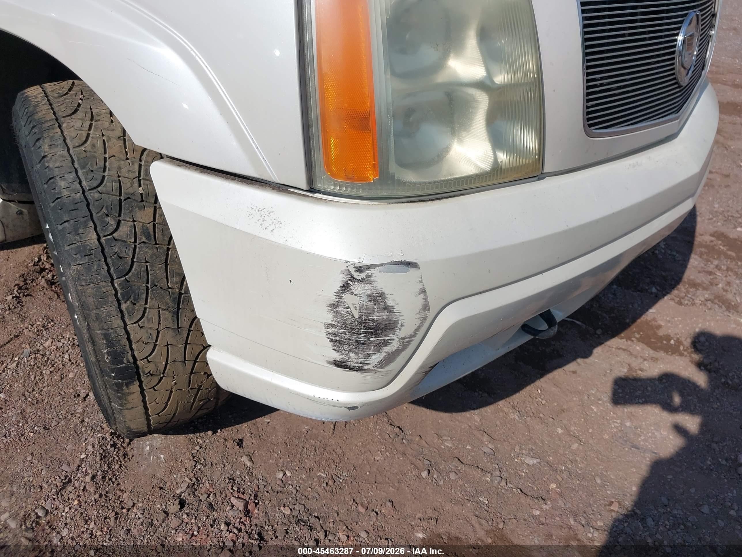 2004 Cadillac Escalade Esv Standard White vin: 3GYFK66NX4G215326