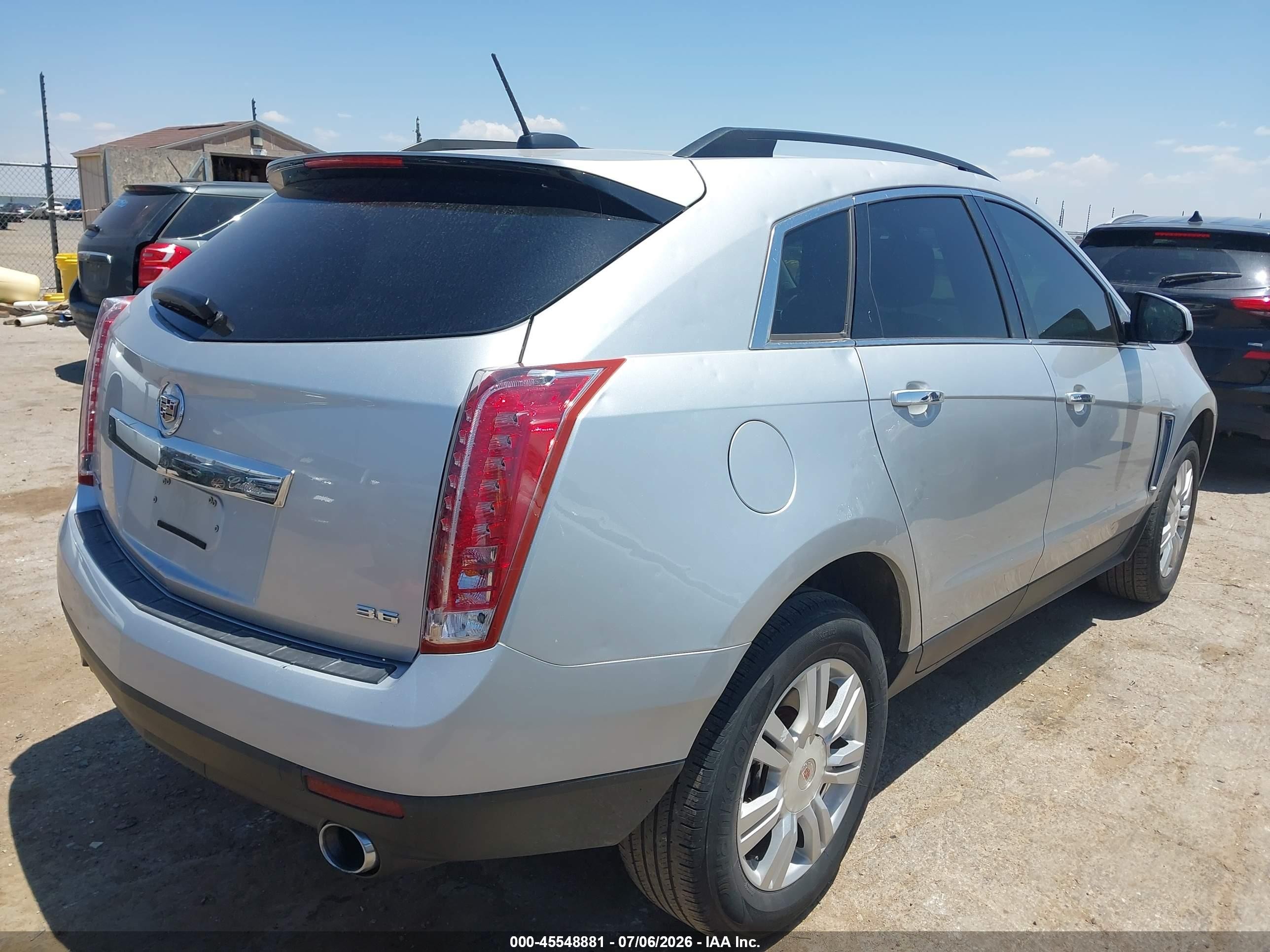 2015 Cadillac Srx Standard Silver vin: 3GYFNAE31FS581377