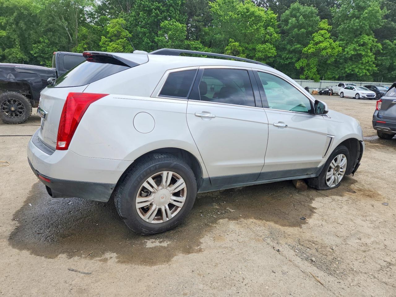 2015 Cadillac Srx Silver vin: 3GYFNAE32FS565740