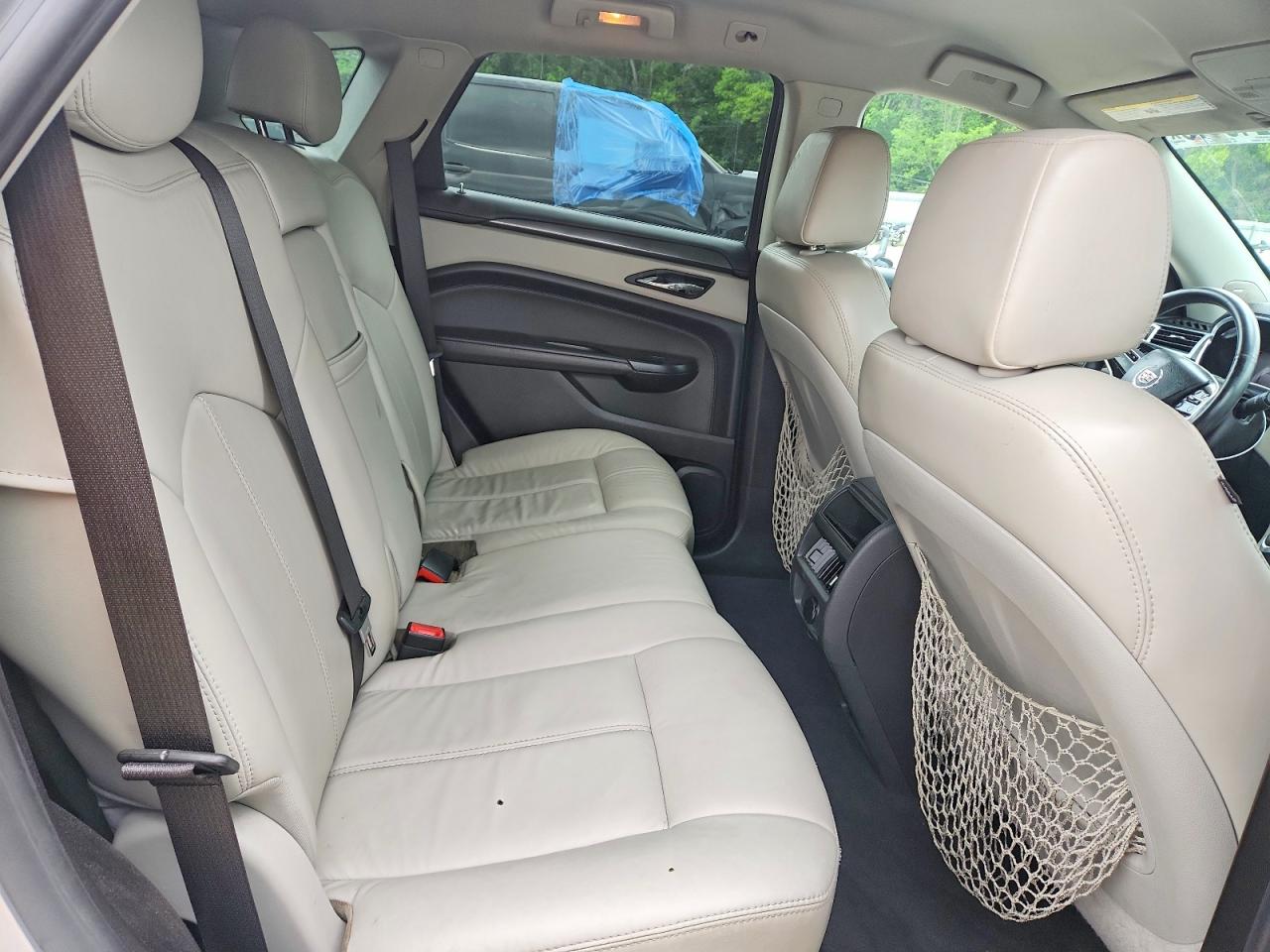 2015 Cadillac Srx Silver vin: 3GYFNAE32FS565740