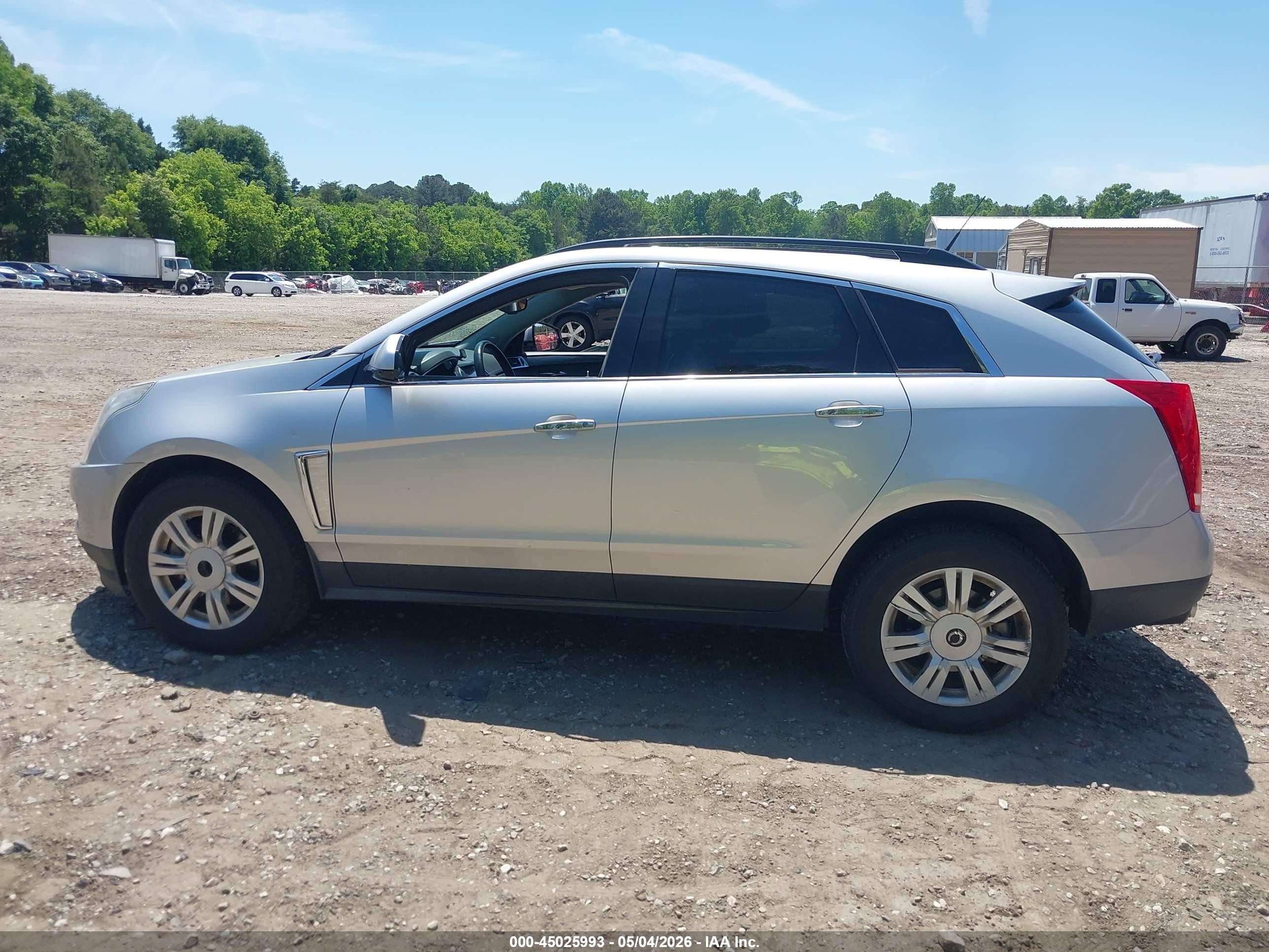 2014 Cadillac Srx Standard Silver vin: 3GYFNAE33ES645028