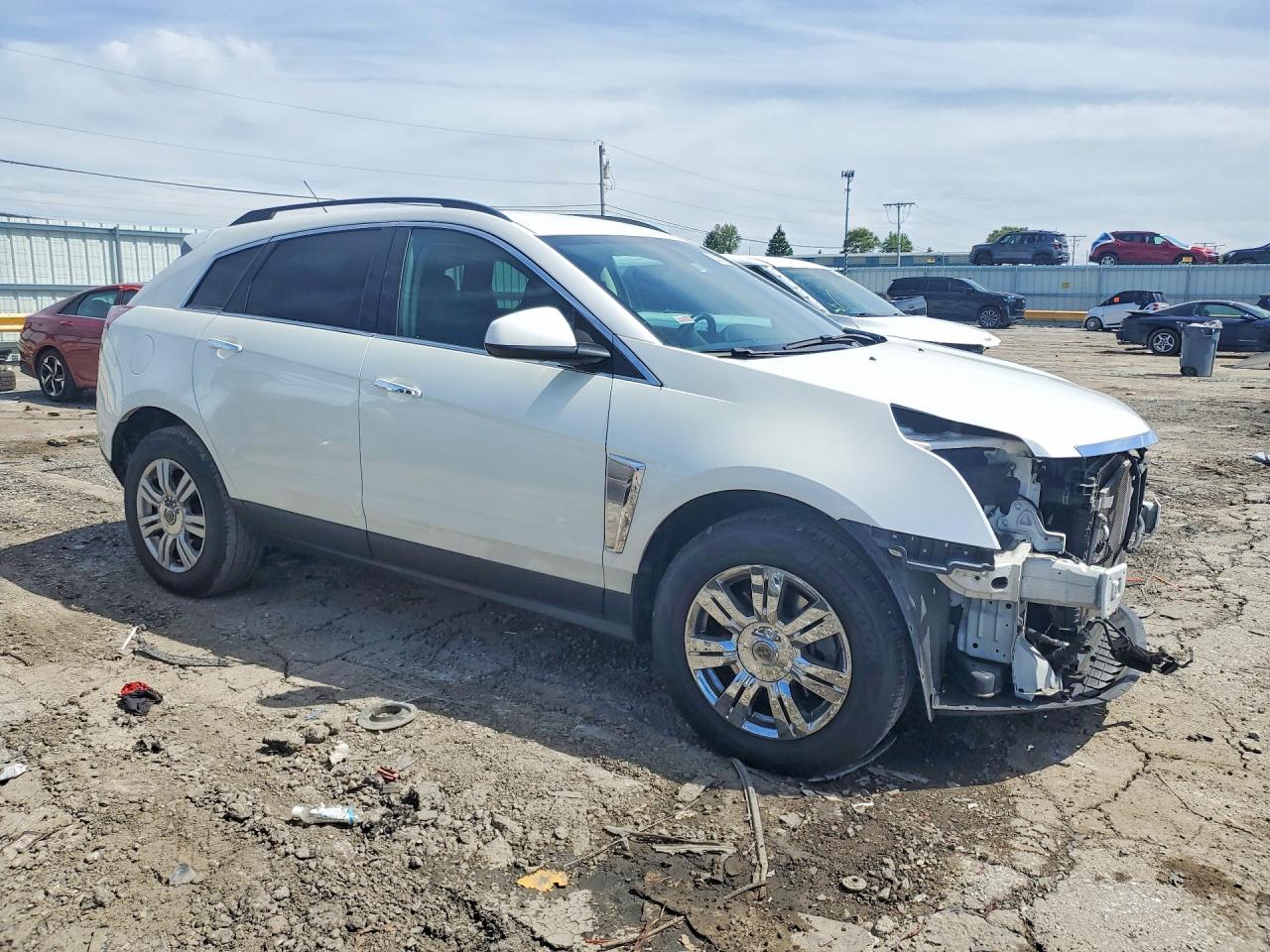 2015 Cadillac Srx Белый vin: 3GYFNAE33FS550910