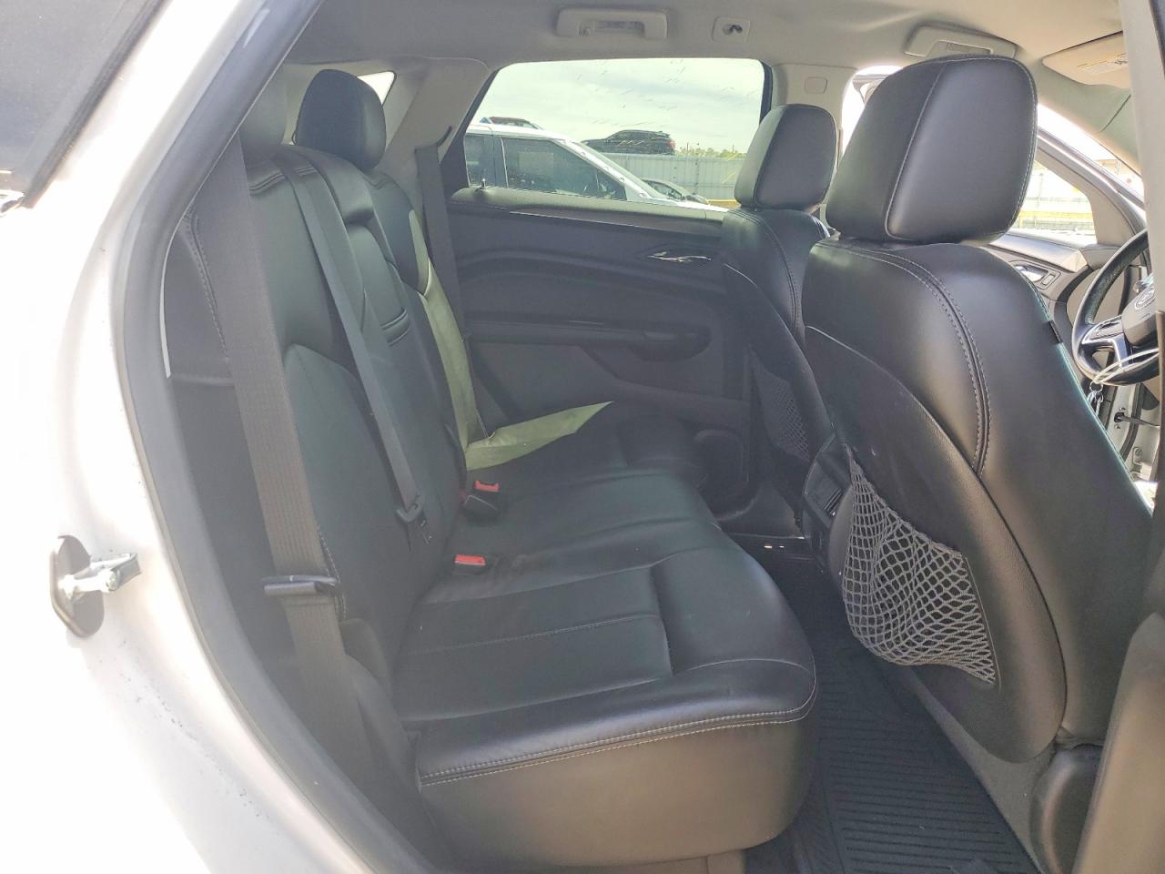 2015 Cadillac Srx Белый vin: 3GYFNAE33FS550910
