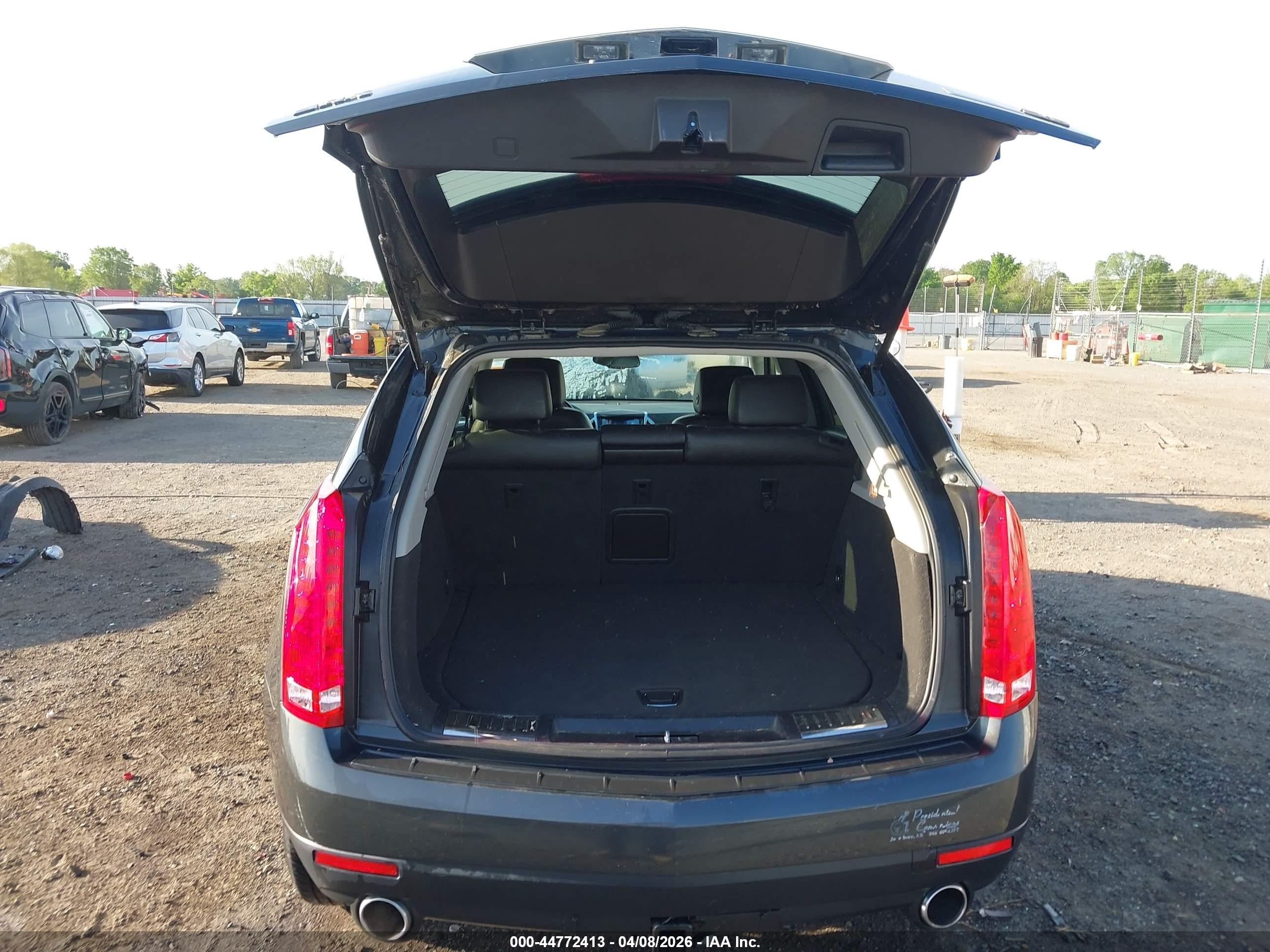 2015 Cadillac Srx Standard Gray vin: 3GYFNAE35FS599655