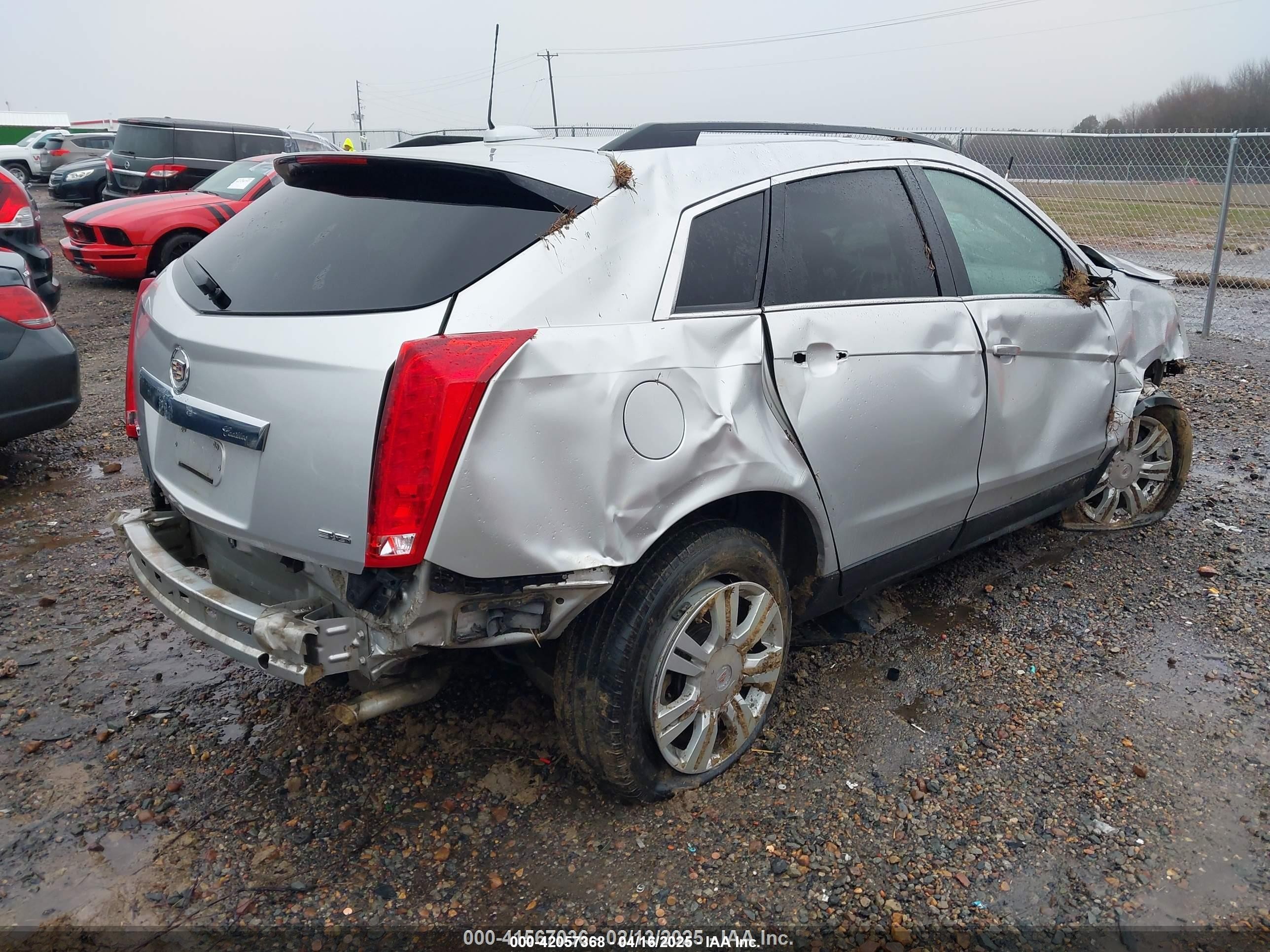 2015 Cadillac Srx Standard Серебряный vin: 3GYFNAE36FS581584