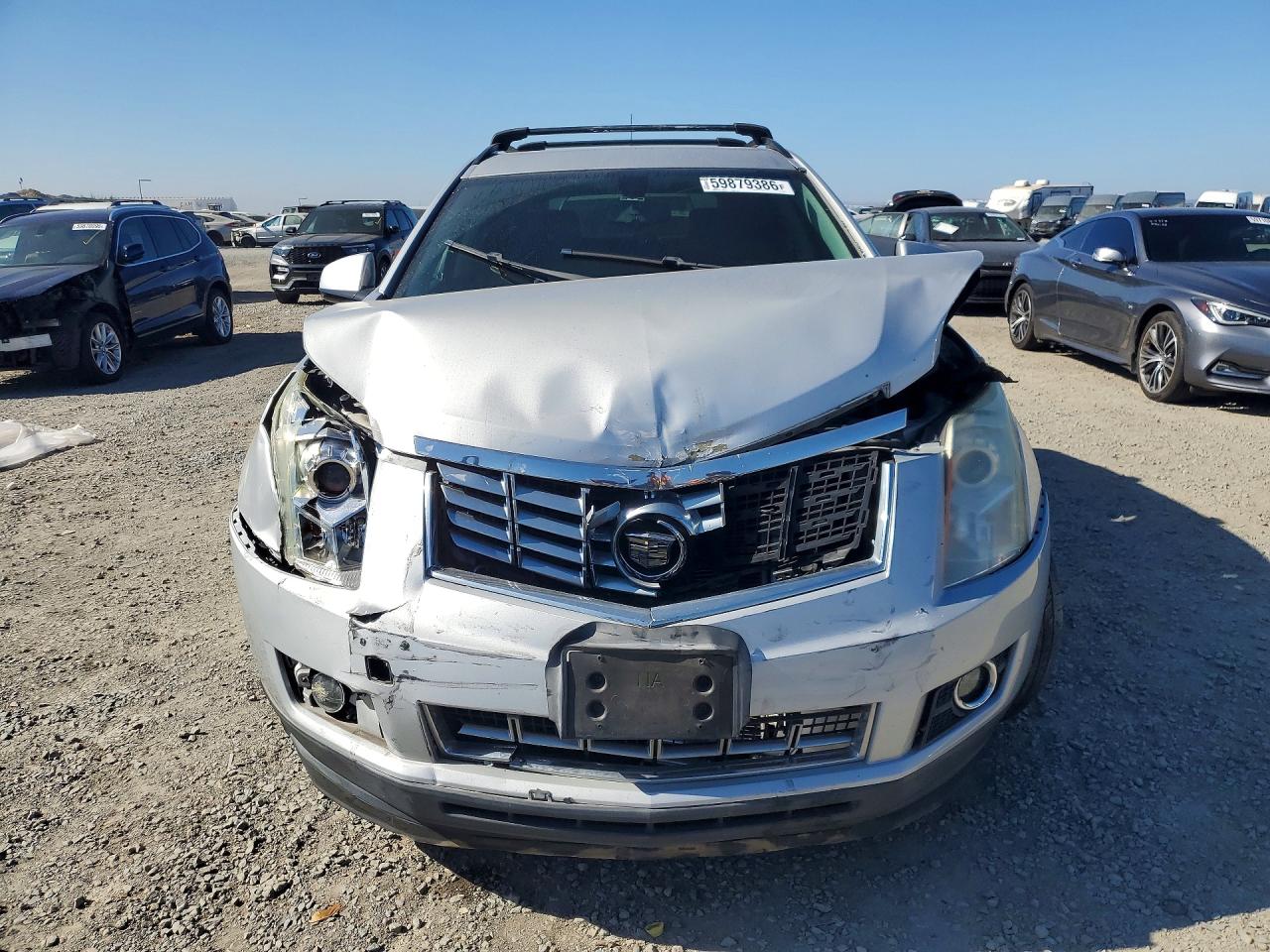 2015 Cadillac Srx Серебряный vin: 3GYFNAE36FS595341