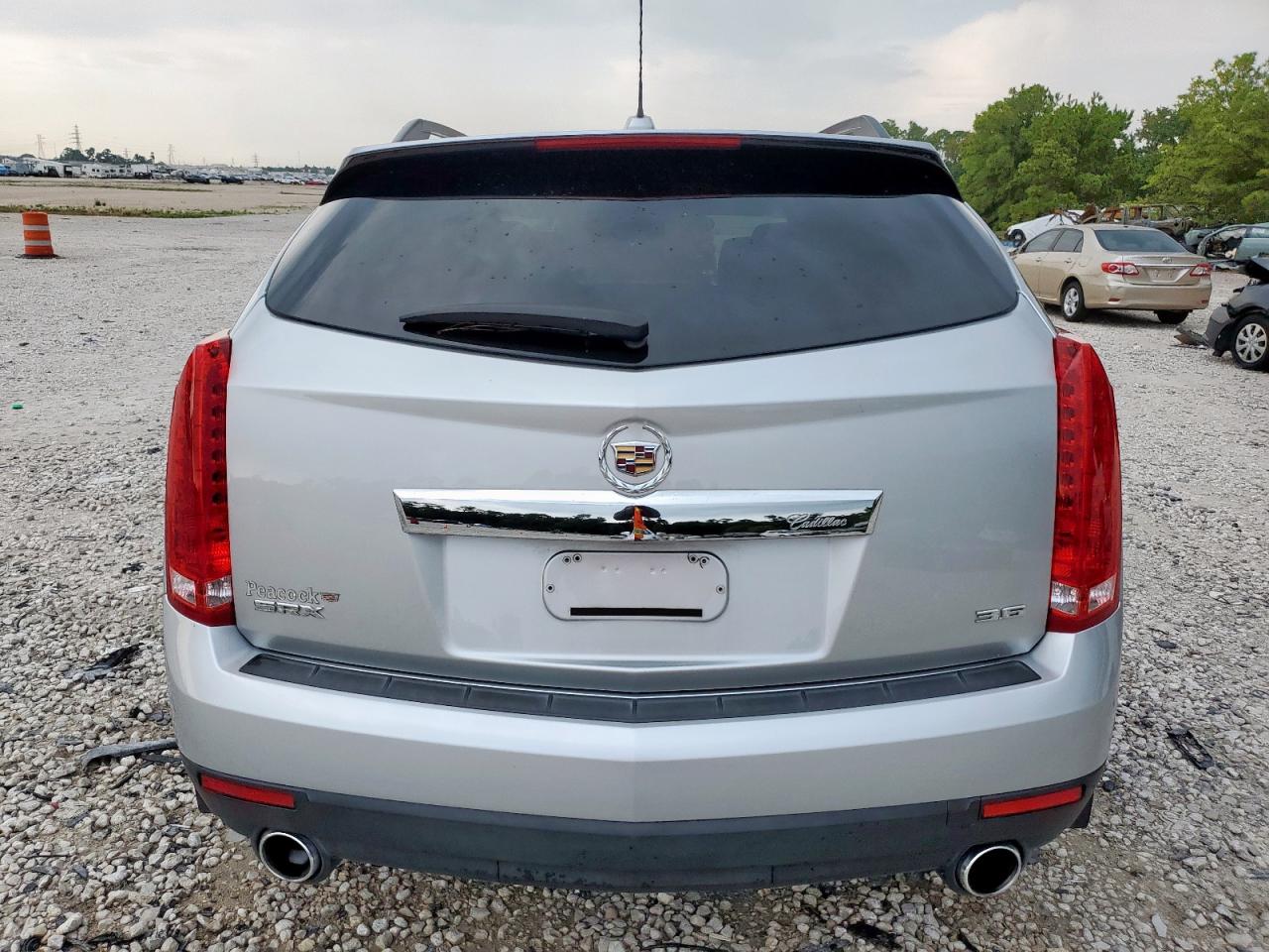 2015 Cadillac Srx Серебряный vin: 3GYFNAE36FS638429