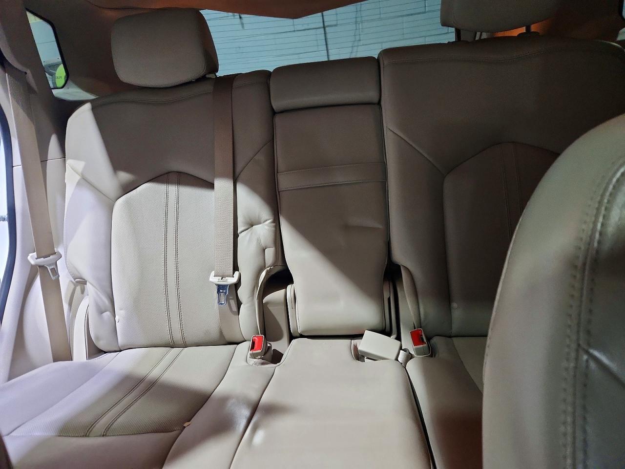 2012 Cadillac Srx Luxury Collection White vin: 3GYFNAE37CS573361