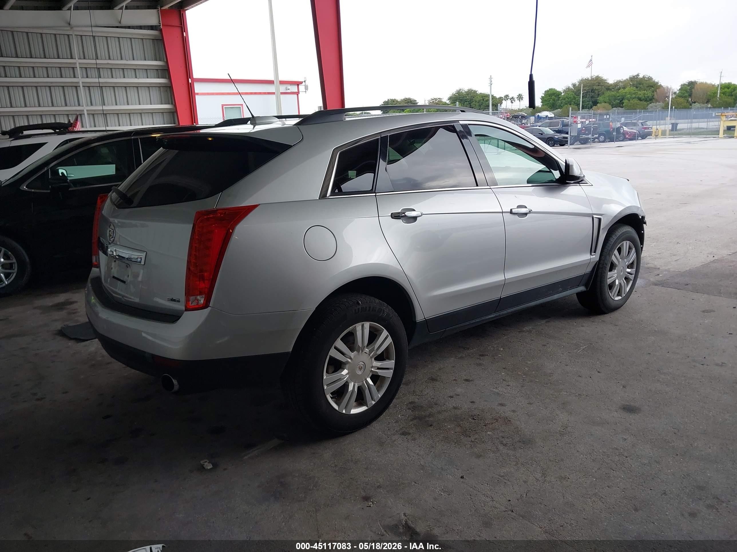 2015 Cadillac Srx Standard Silver vin: 3GYFNAE38FS567847