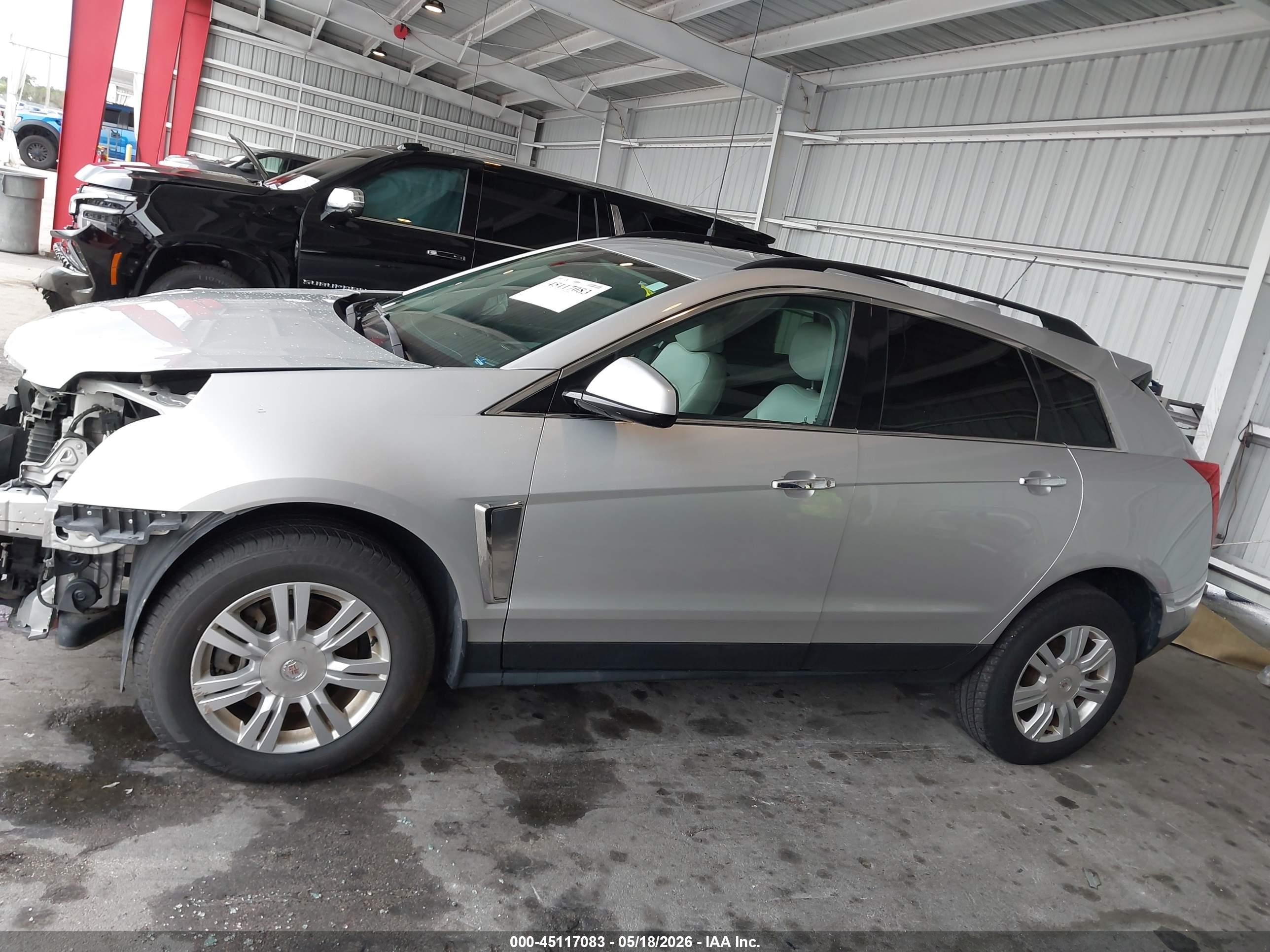 2015 Cadillac Srx Standard Silver vin: 3GYFNAE38FS567847