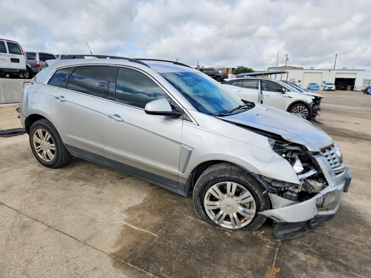2013 Cadillac Srx Silver vin: 3GYFNAE39DS607477