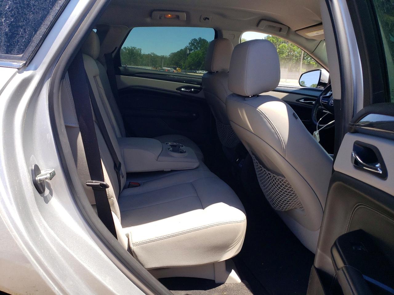 2014 Cadillac Srx Silver vin: 3GYFNAE39ES556290