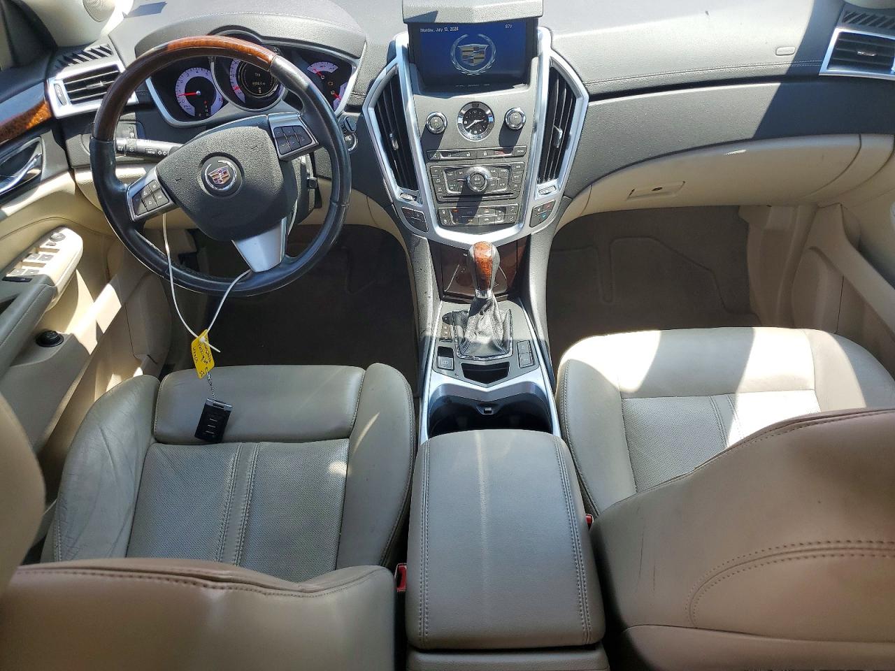 2010 Cadillac Srx Luxury Collection Red vin: 3GYFNAEY0AS640634
