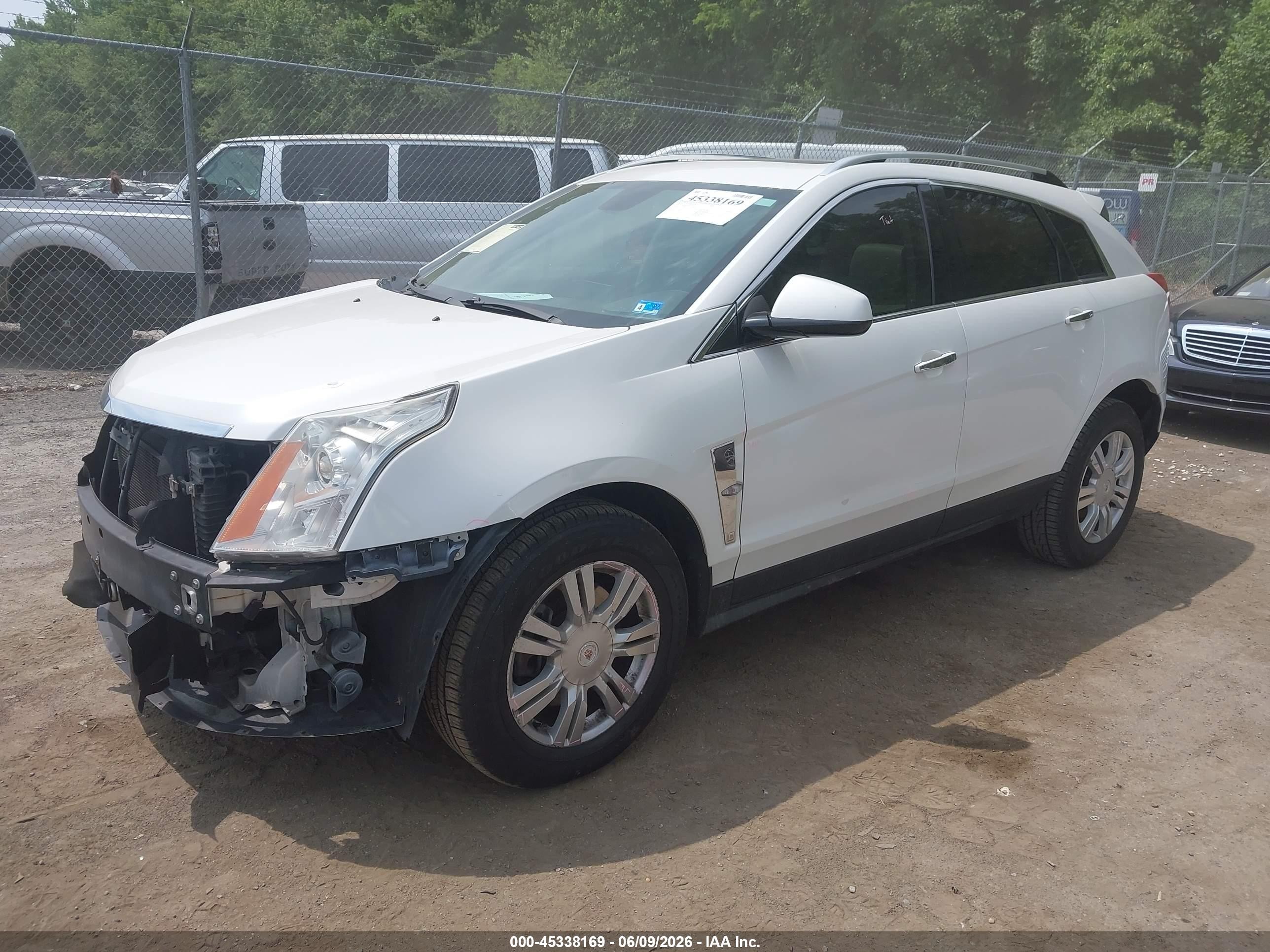 2010 Cadillac Srx Luxury Collection White vin: 3GYFNAEY1AS657149